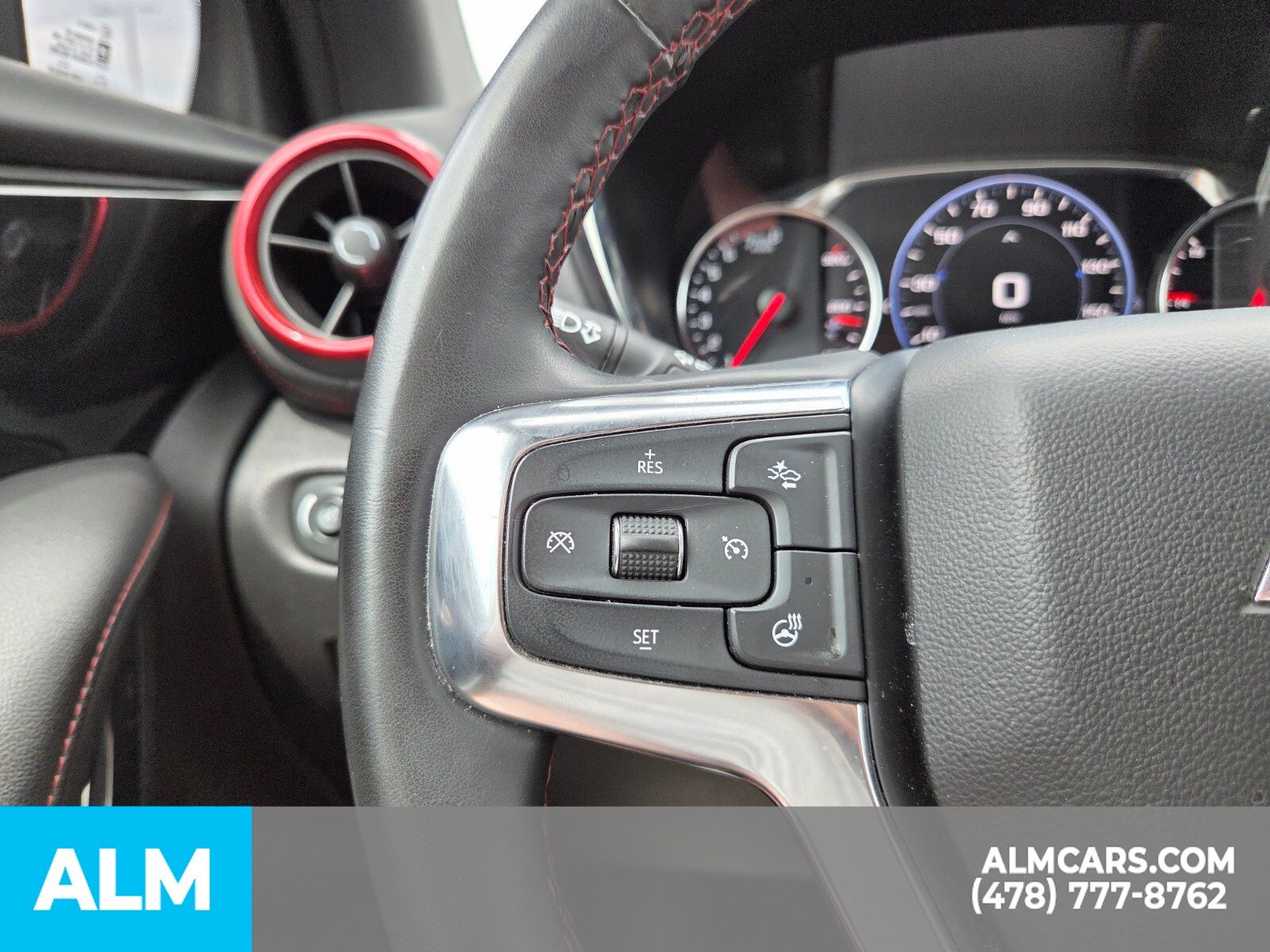 Used 2025 Gray Chevrolet RS image 35