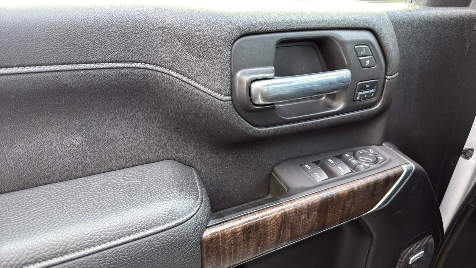 Used Car 2022 Gmc Sierra 2500hd  Denali For Sale Under $60,000 In Austin, Texas