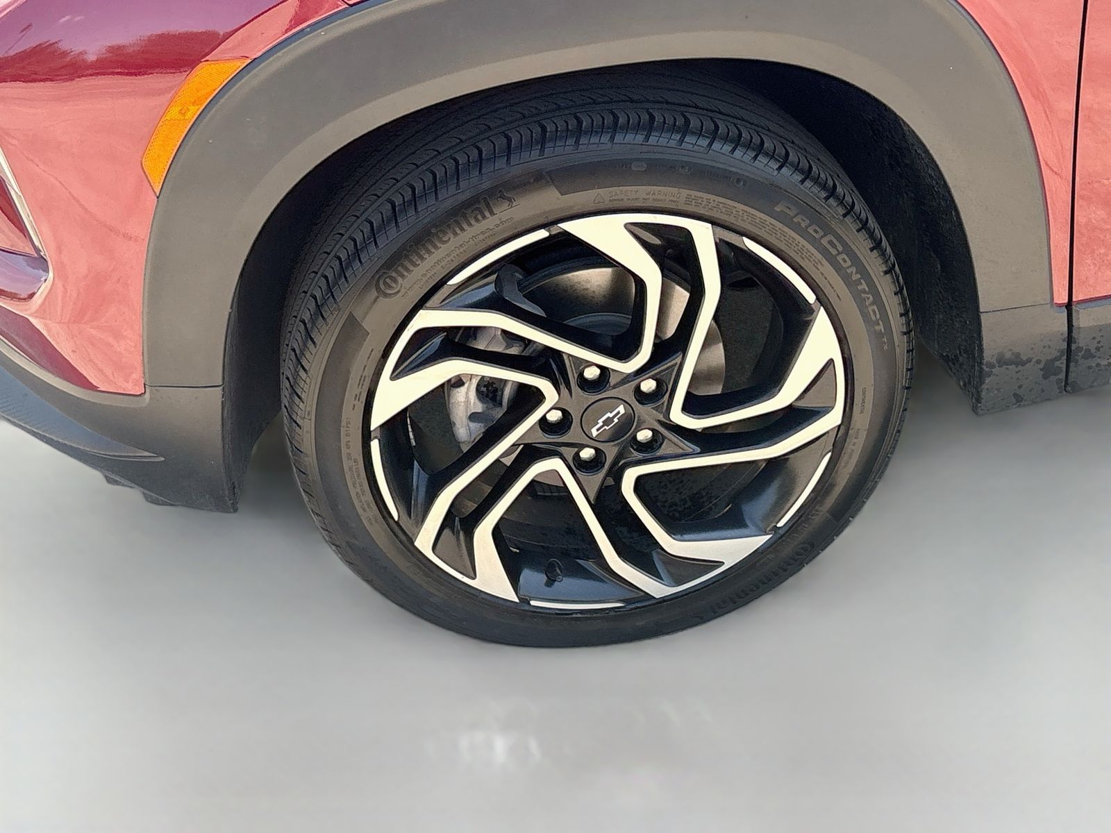 Used 2025 Red Chevrolet RS image 28