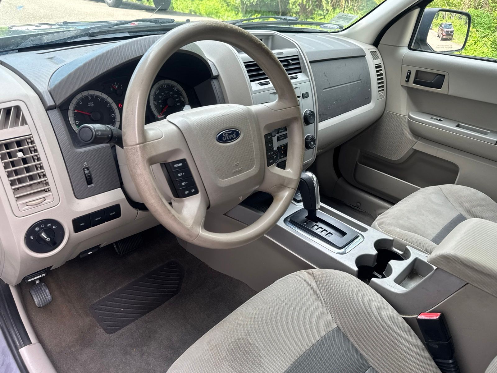 Used 2008 Gray Ford Hybrid image 8