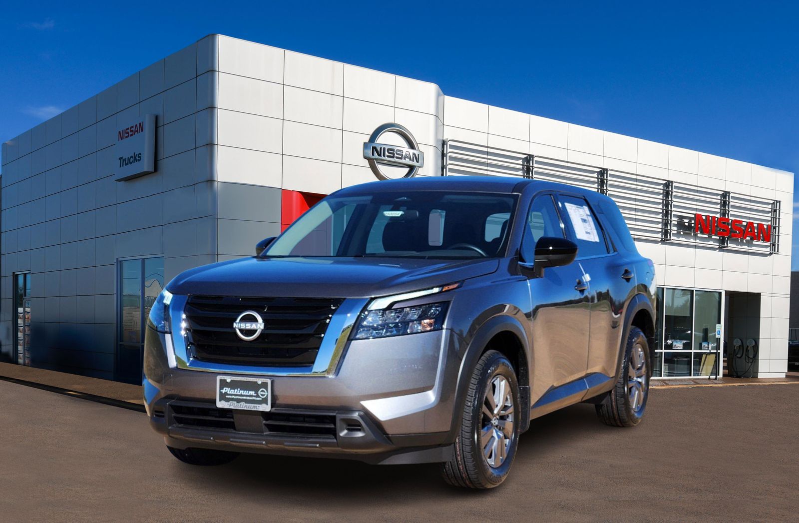 2025 Nissan Pathfinder S 2