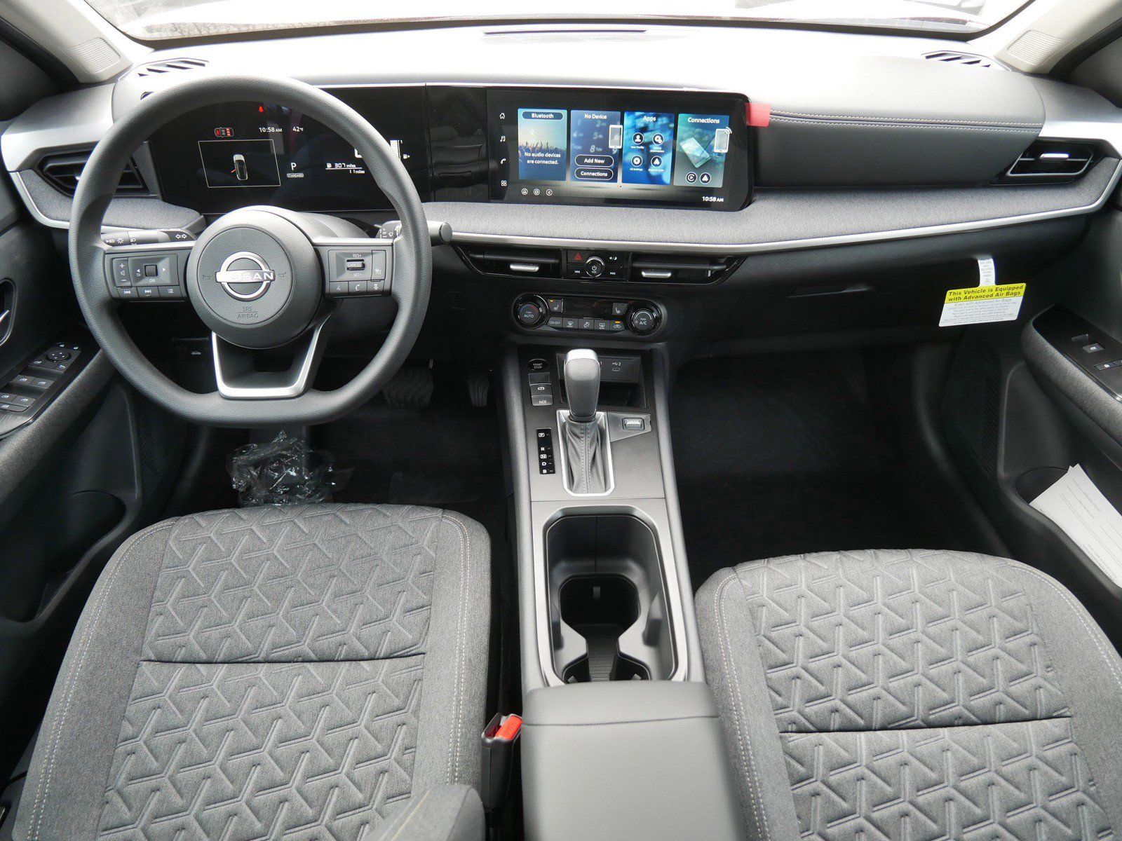 View vehicle photo 7