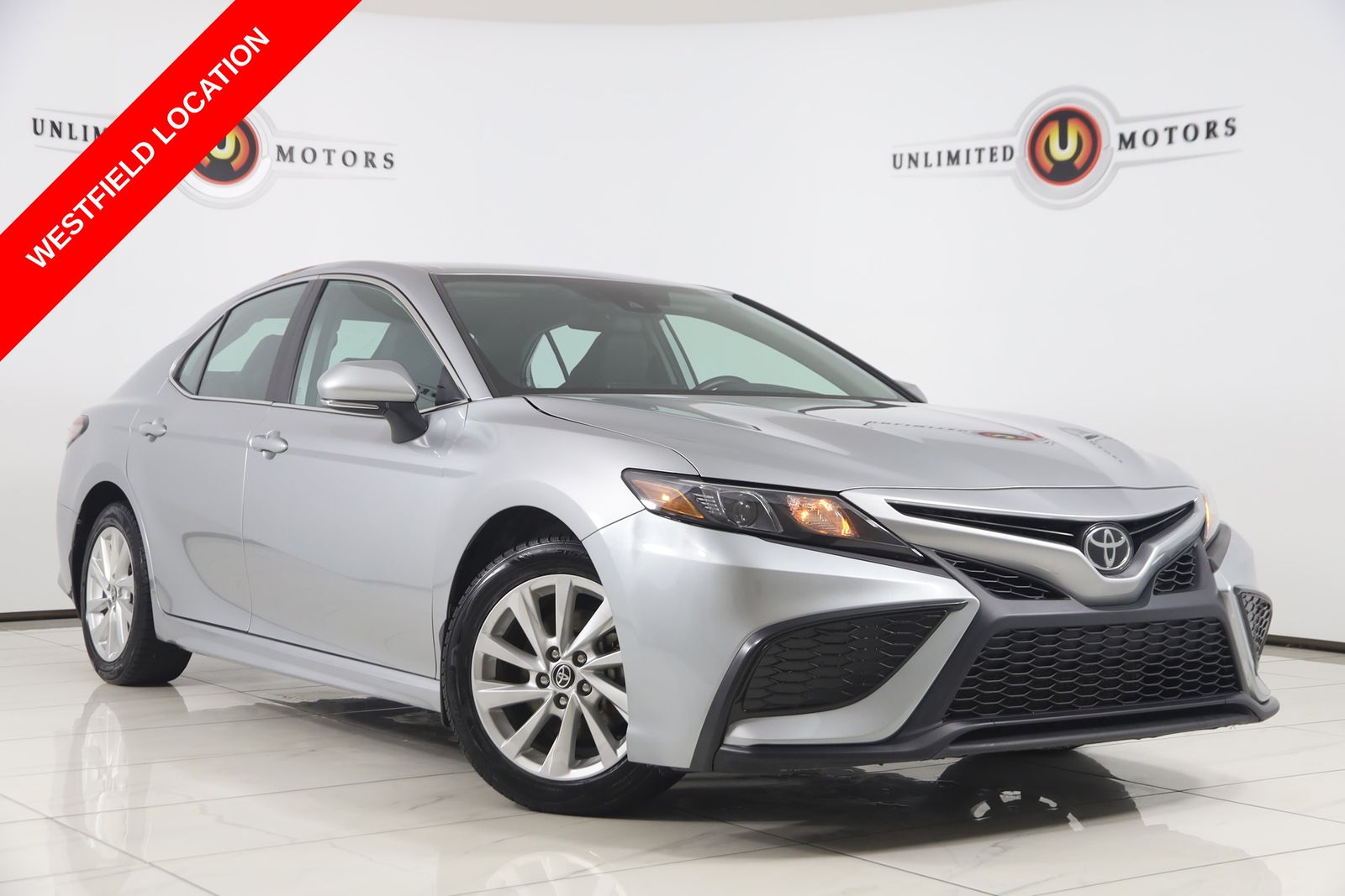 Celestial Silver Metallic 2024 Toyota Camry Sedan Front-Wheel Drive 8-Speed Automatic