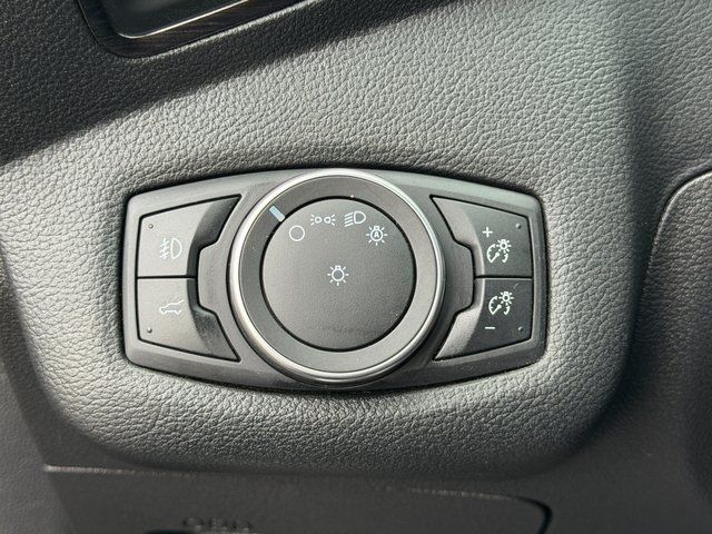Used 2018 Shadow Black Ford SEL image 23