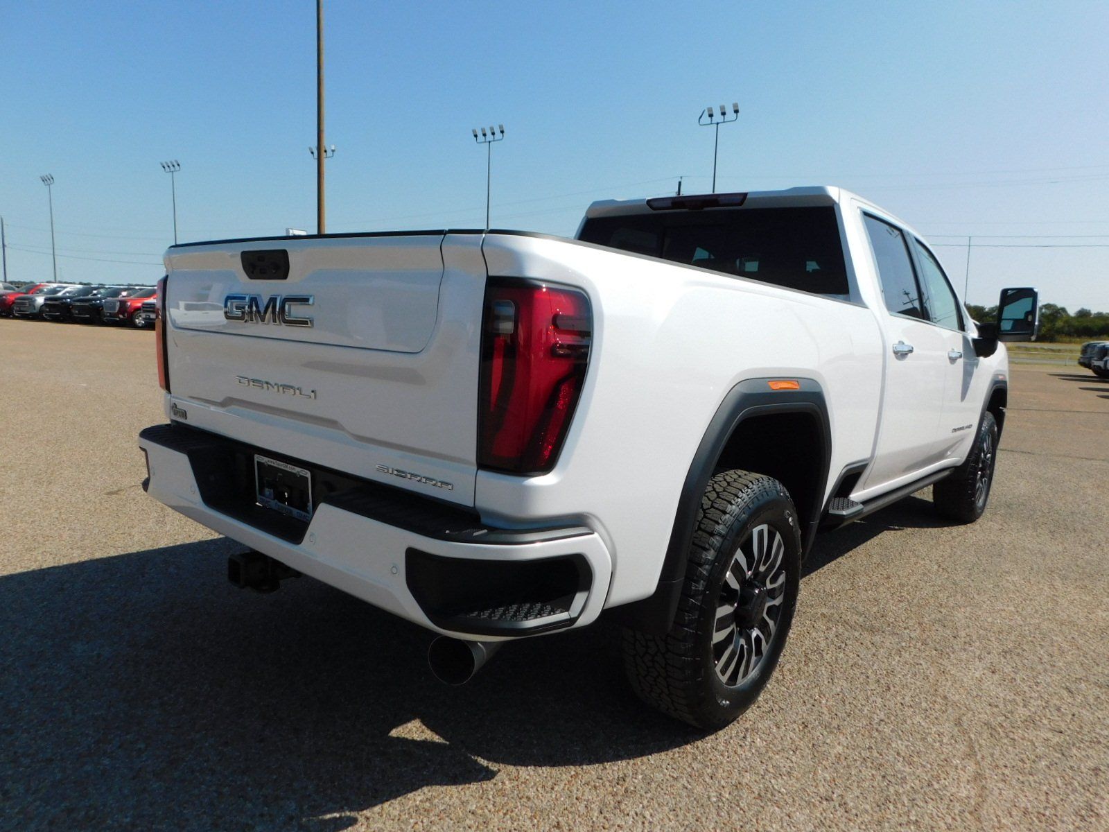 2025 GMC Sierra 2500HD Denali Ultimate 2