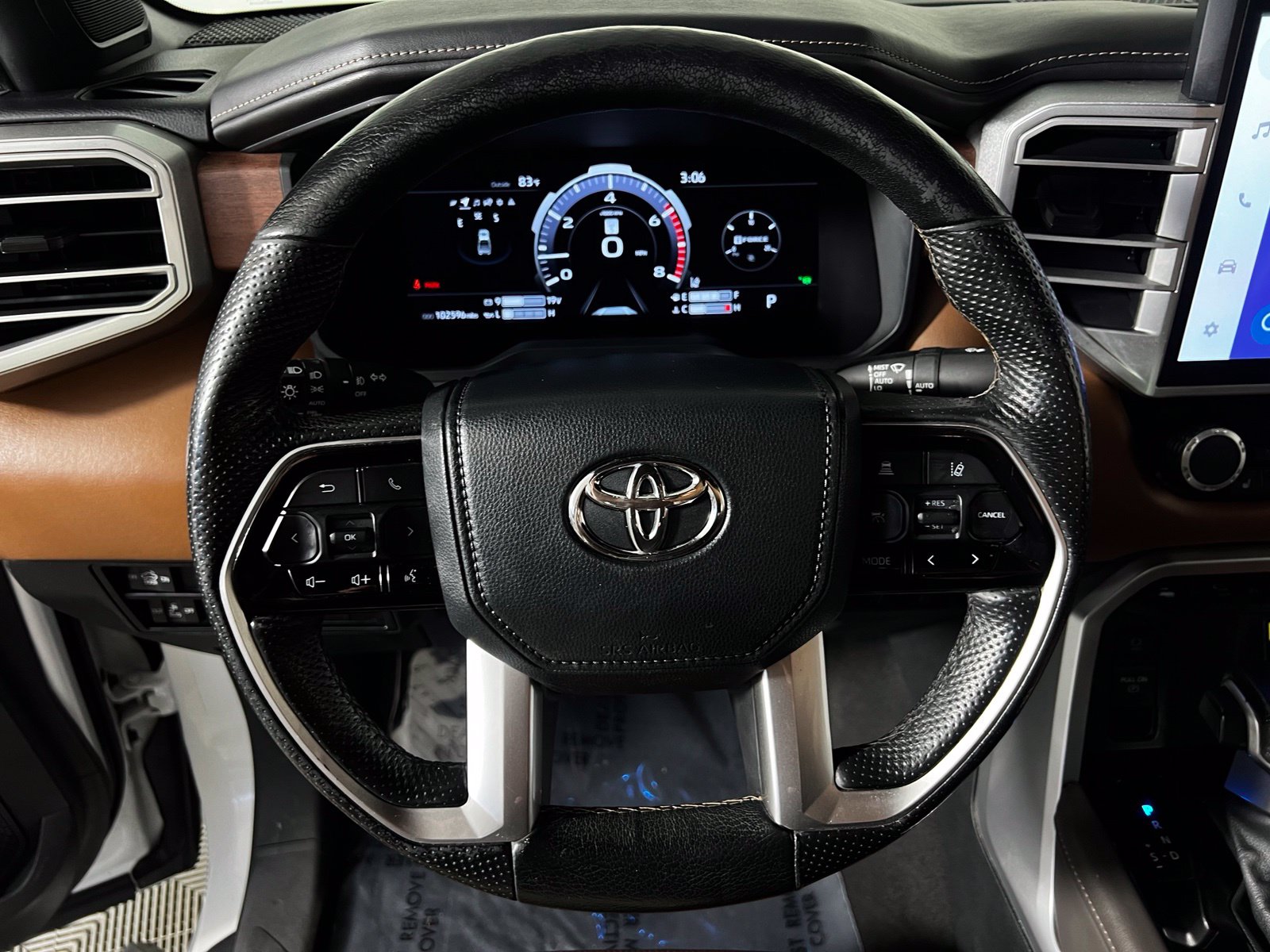 Thumbnail: 2022 Toyota Tundra - 15