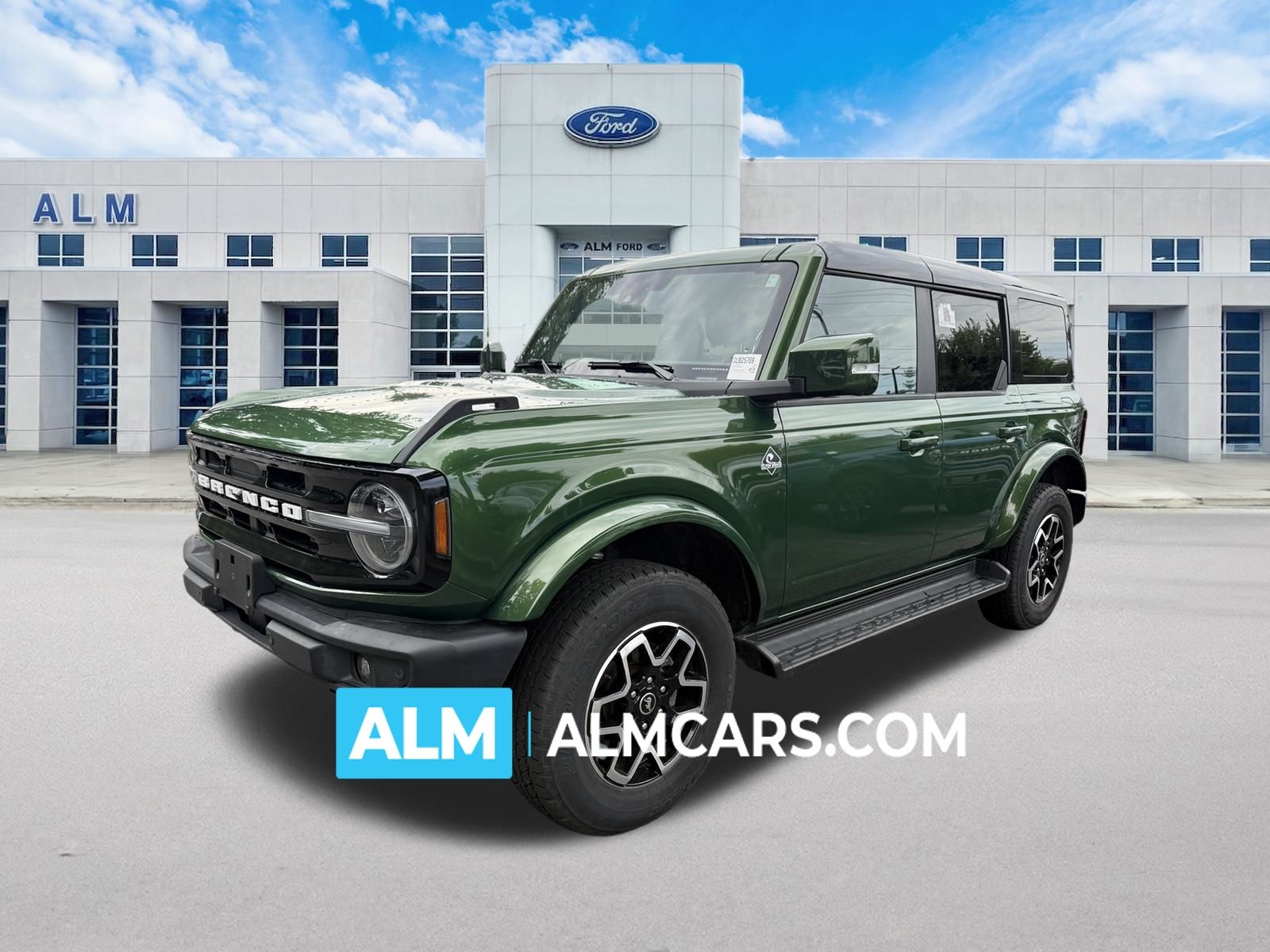 2025 Ford Bronco Outer Banks