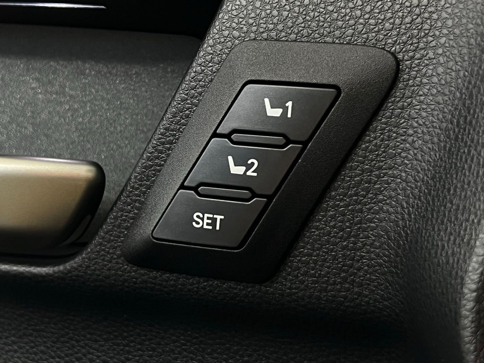 Thumbnail: 2025 Toyota 4Runner - 15