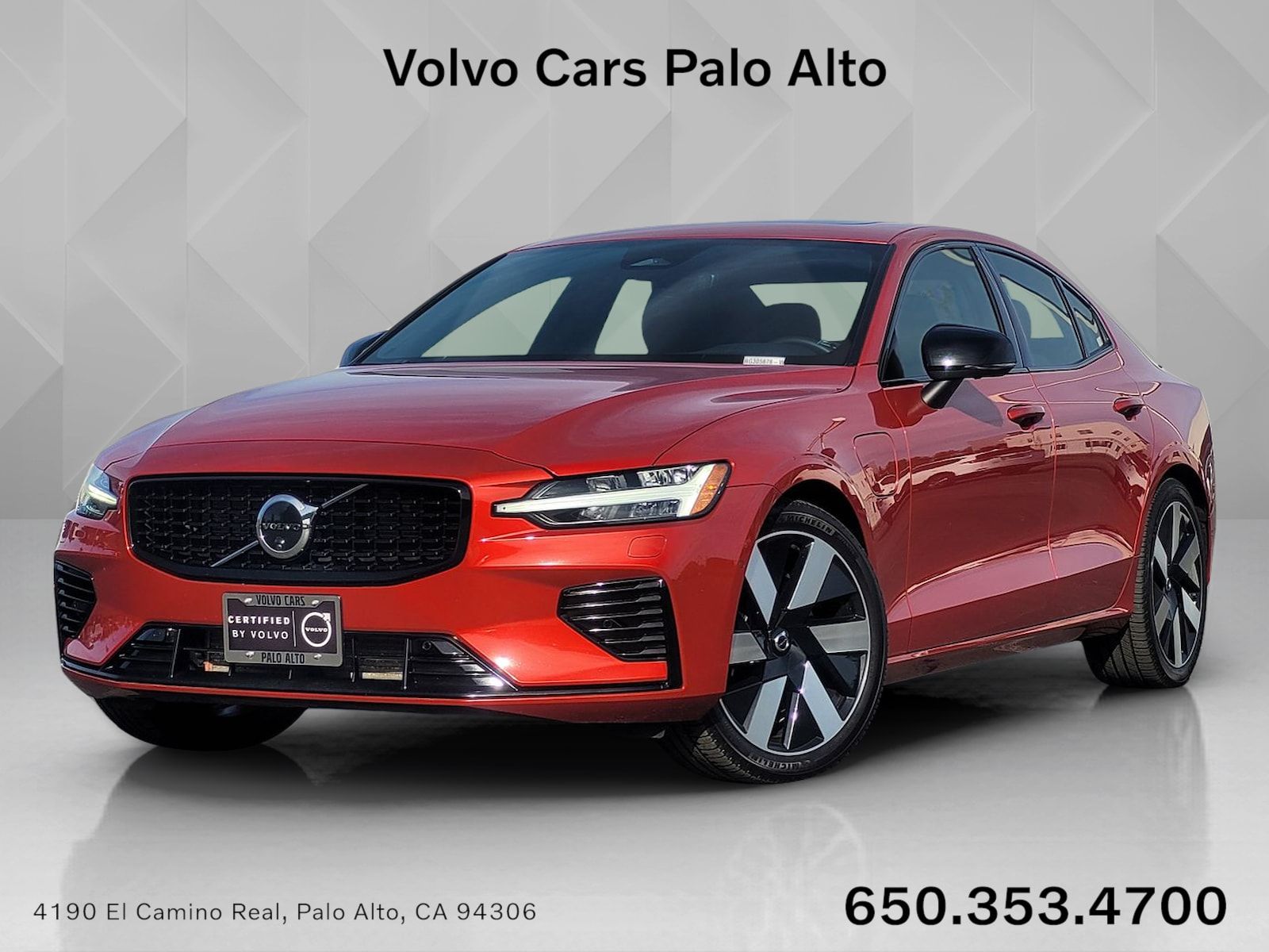 2024 Volvo S60 Recharge T8 Ultimate Dark Theme eAWD