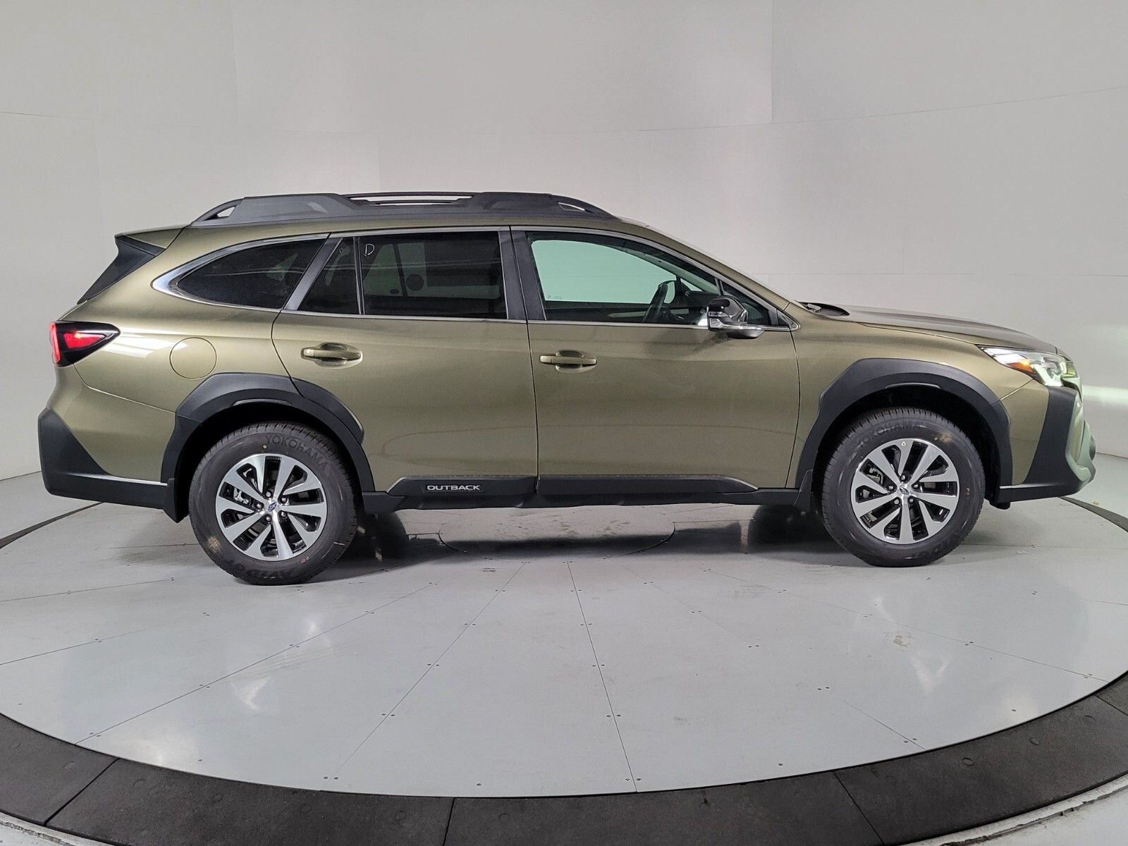 2025 Subaru Outback Premium 3