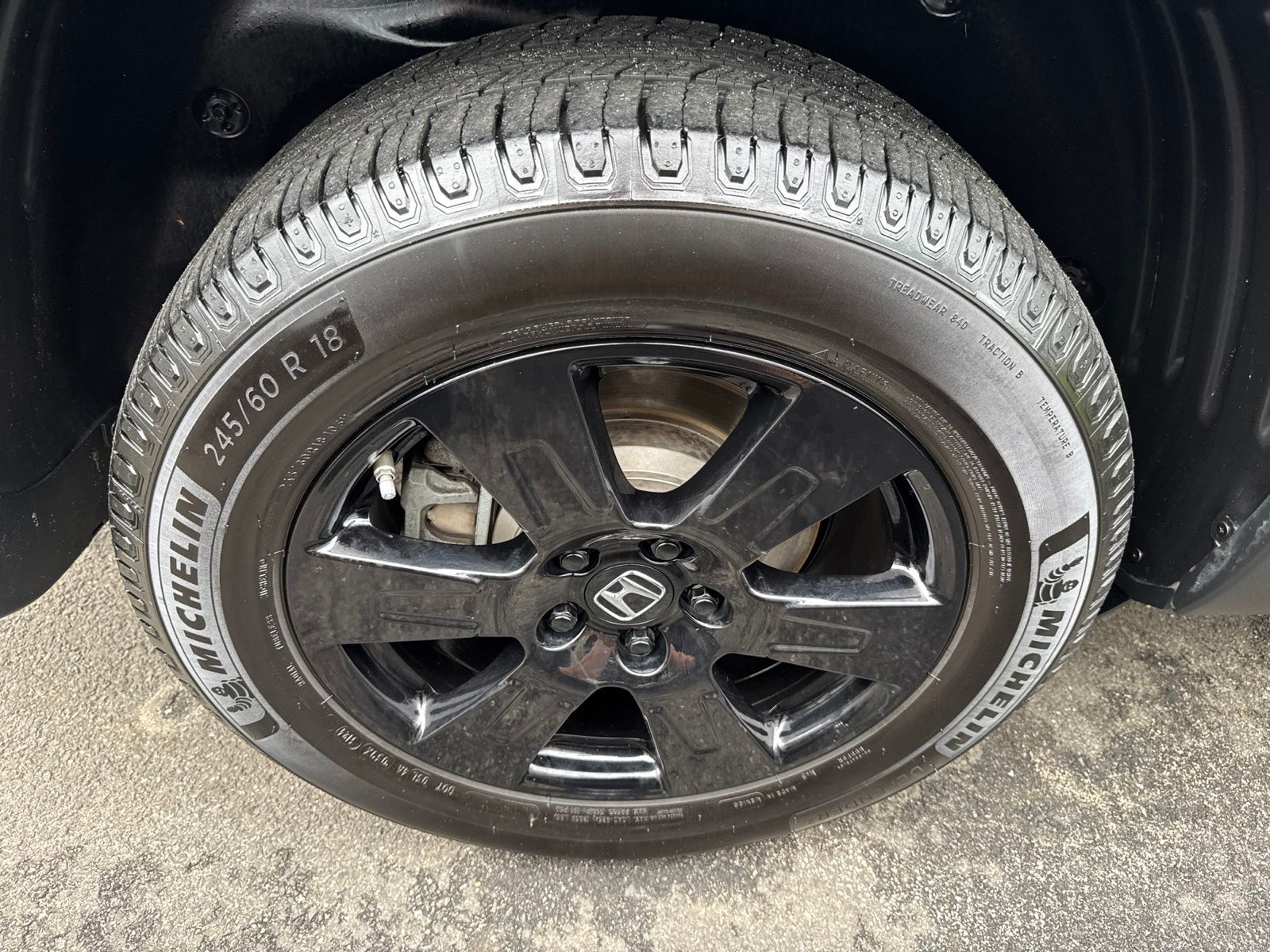 Used 2020 Crystal Black Pearl Honda Black Edition image 17
