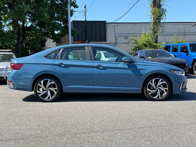 Used 2025 Blue Volkswagen 1.5T SEL image 7