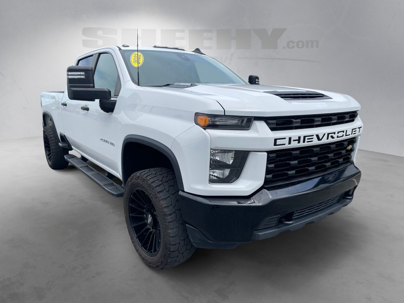 Used 2022 Summit White Chevrolet Custom image 2