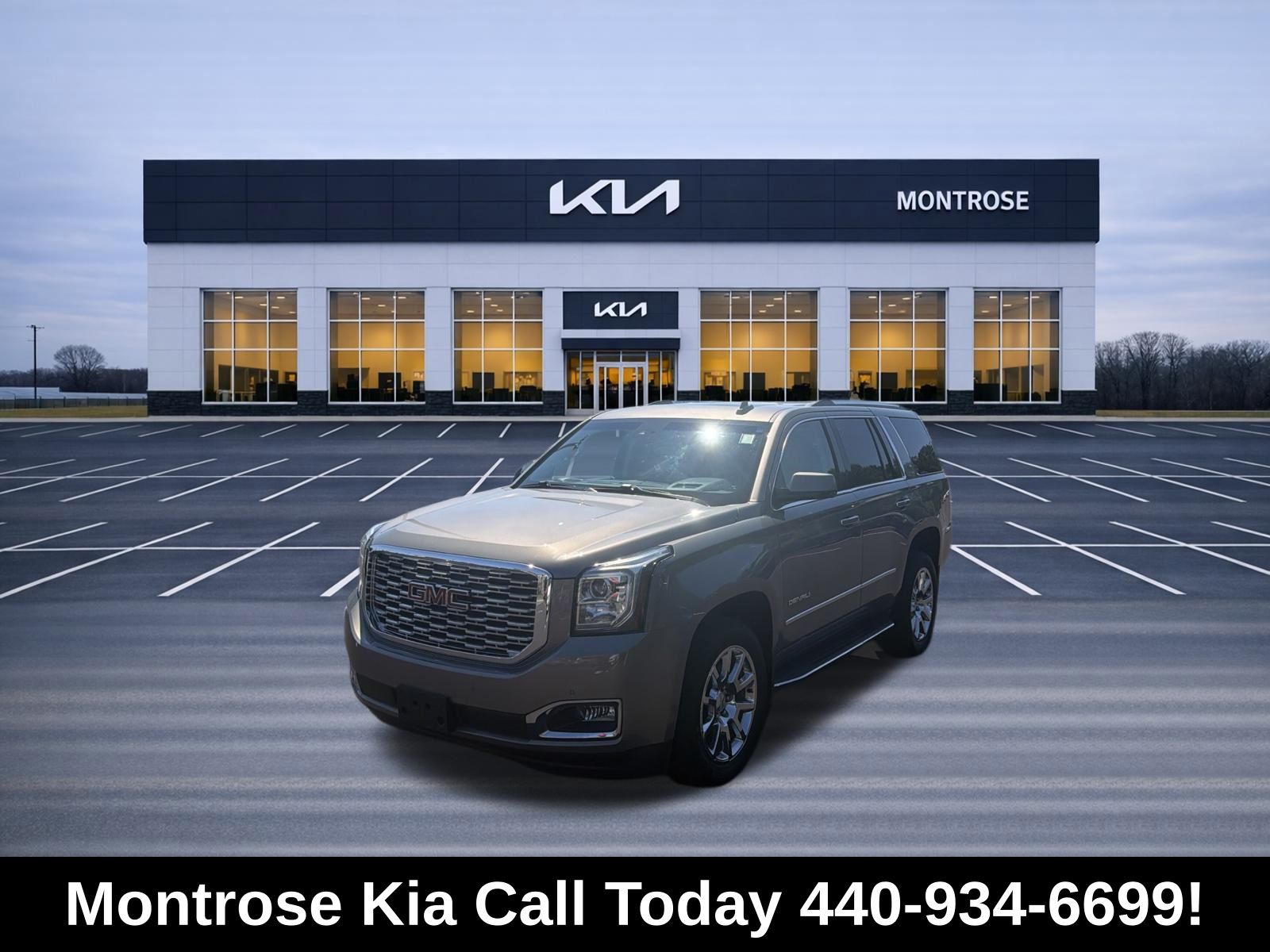 Pepperdust Metallic 2019 GMC Yukon SUV / Crossover Four-Wheel Drive