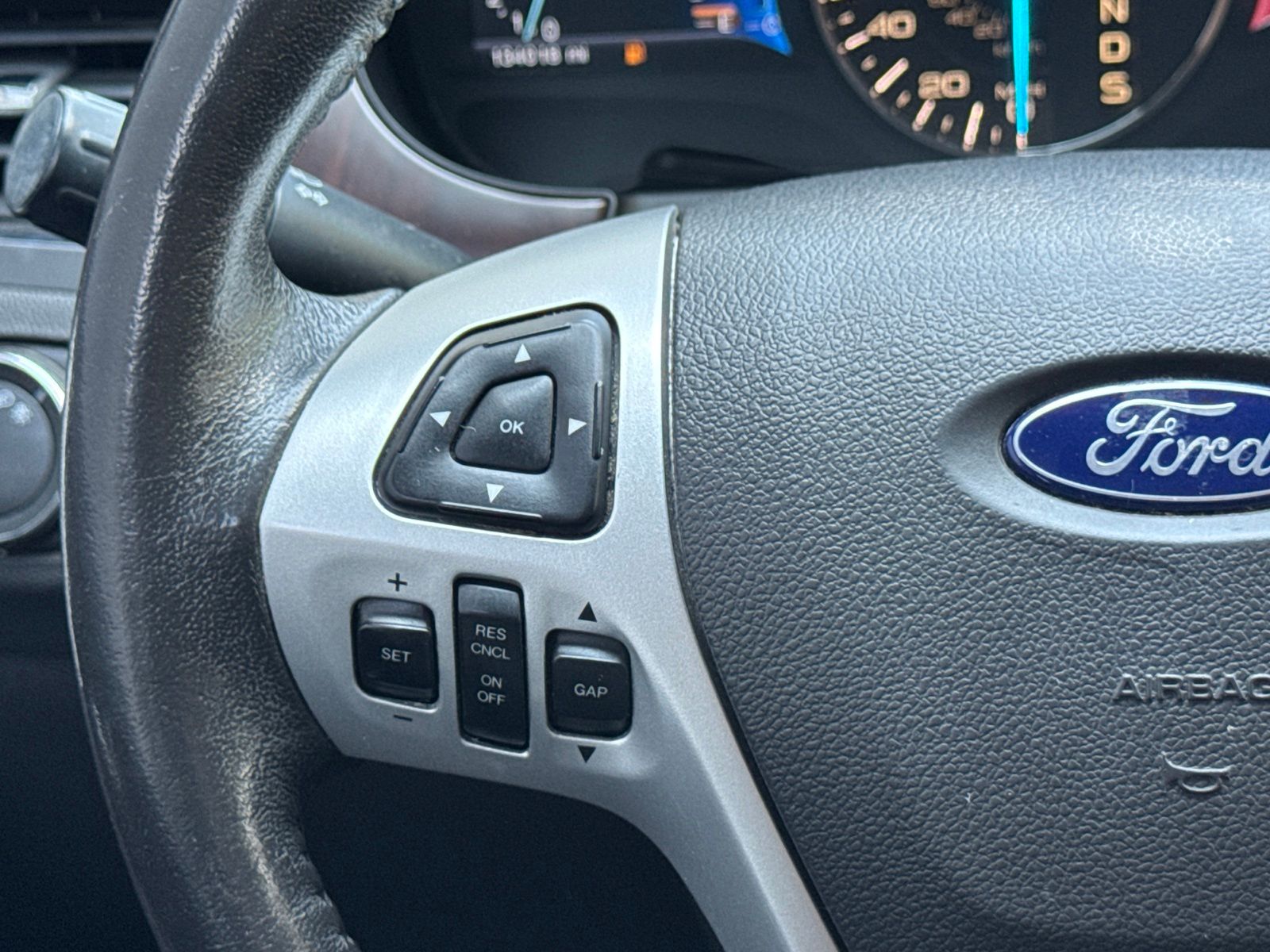 Used 2014 Ingot Silver Metallic Ford Limited image 21