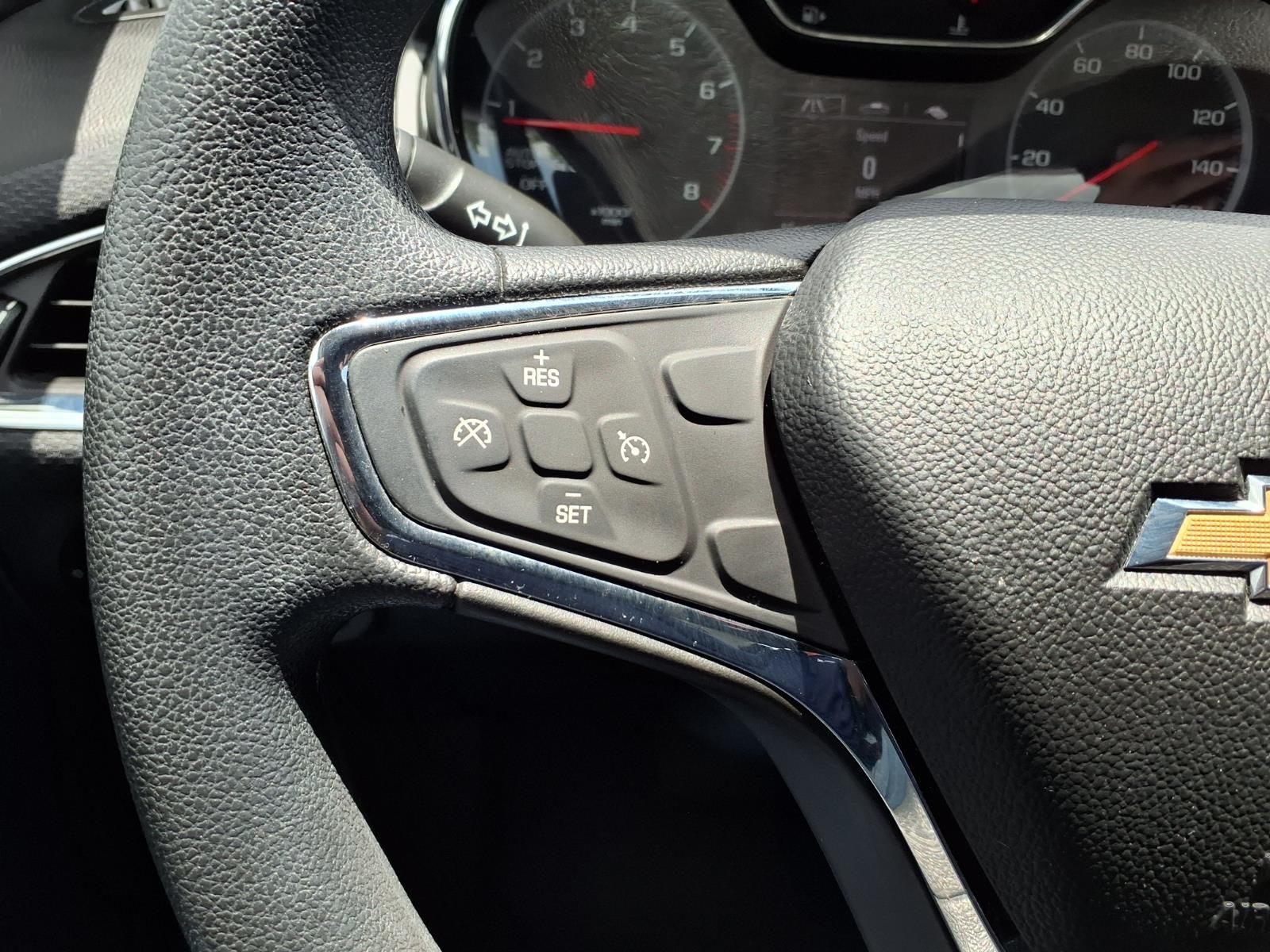 2019 Chevrolet Cruze LT Silver at Community Honda