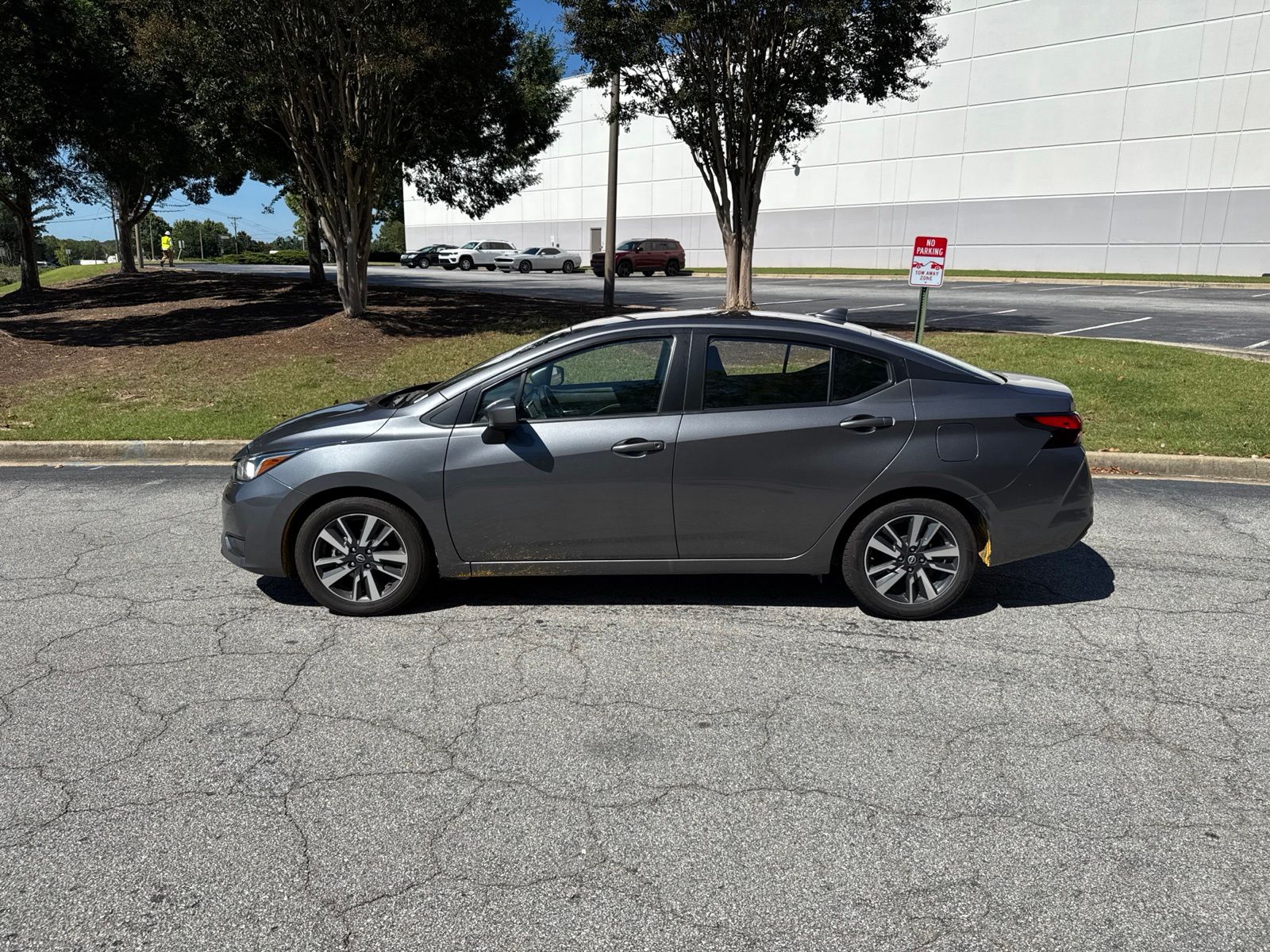 Used 2024 Gray Nissan 1.6 SV image 2