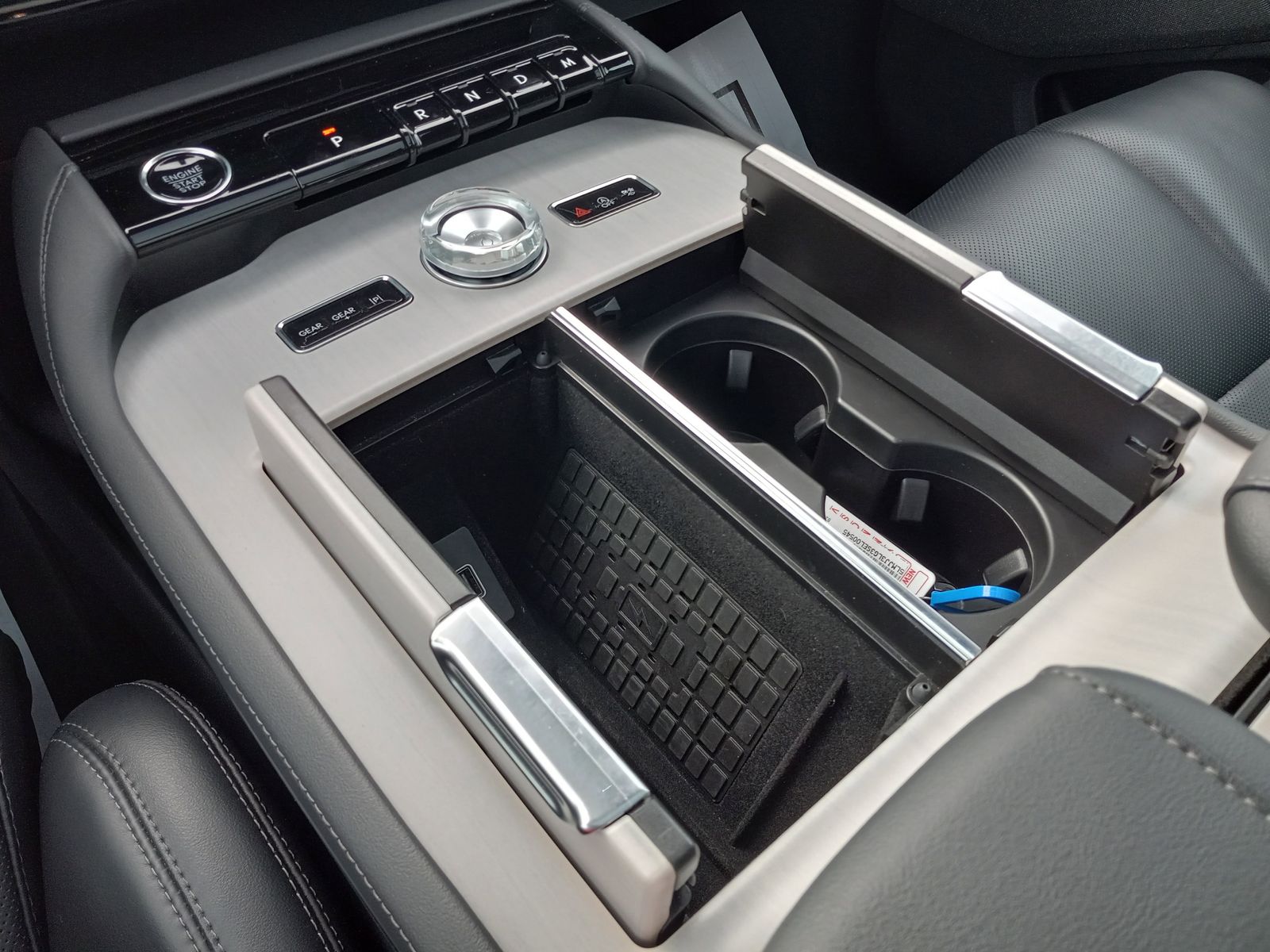 2025 Lincoln Navigator L image 25