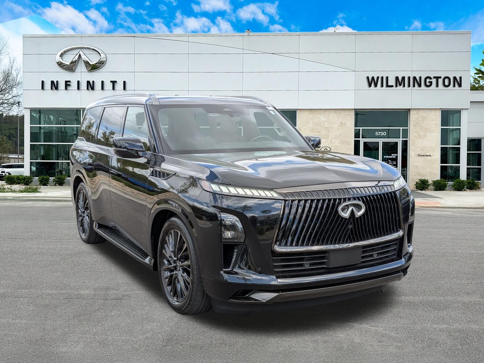 Mineral Black/Graphite Shadow 2025 INFINITI QX80 Autograph 4WD SUV / Crossover All-Wheel Drive 9-Speed Automatic