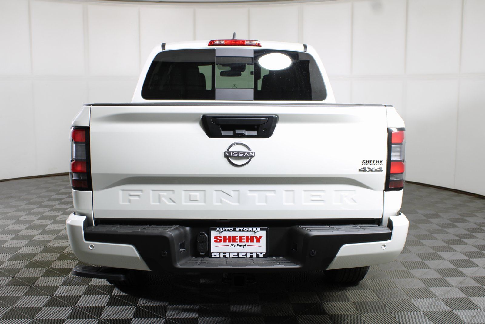 View vehicle photo 5