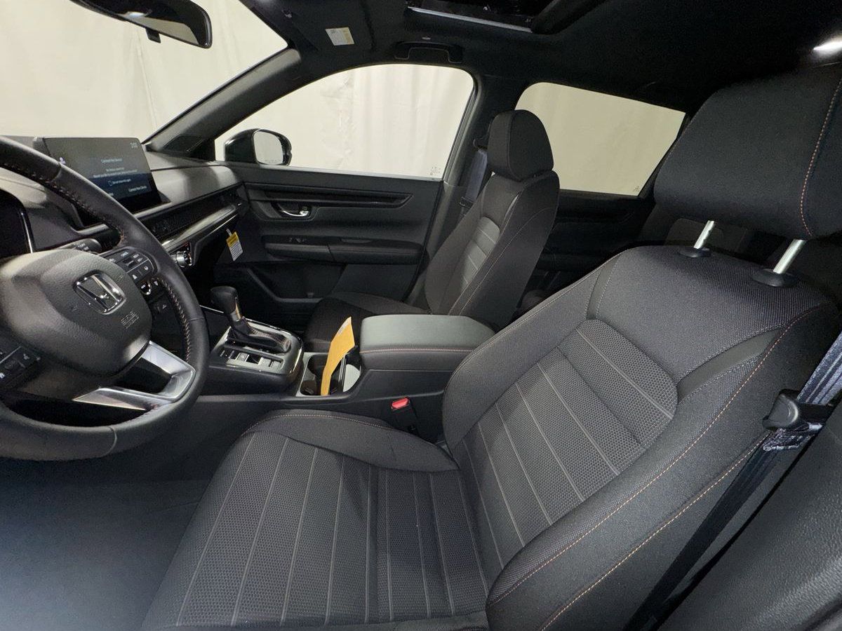 new 2026 Honda CR-V Hybrid car, priced at $39,035