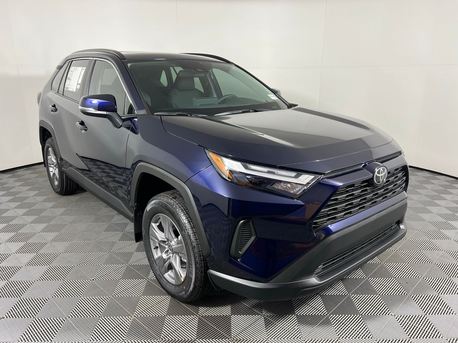 Thumbnail: 2025 Toyota RAV4 - 3