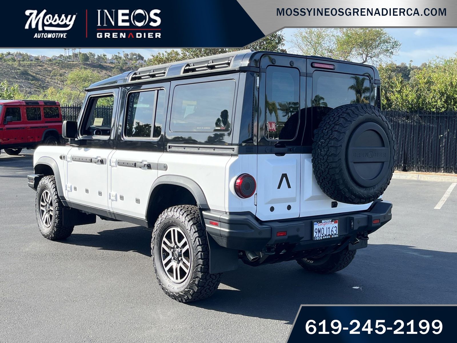 View vehicle photo 6