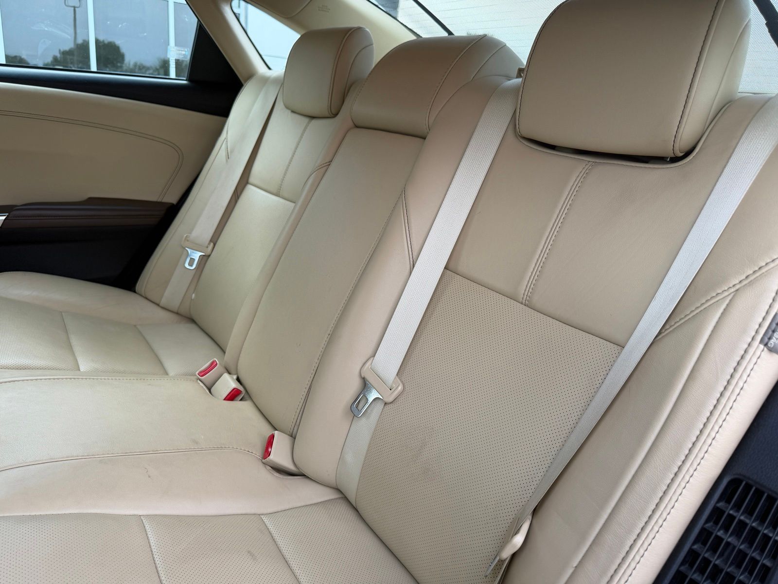 Used 2014 Red Toyota Limited image 4