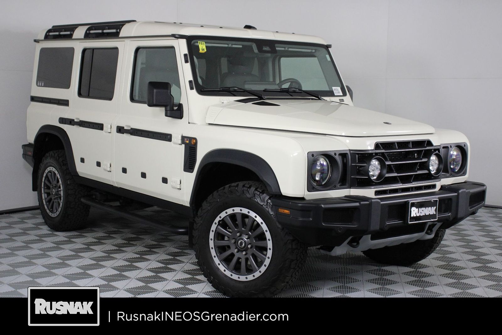 White 2025 Ineos Grenadier Fieldmaster 4WD SUV / Crossover Four-Wheel Drive 8-Speed Automatic