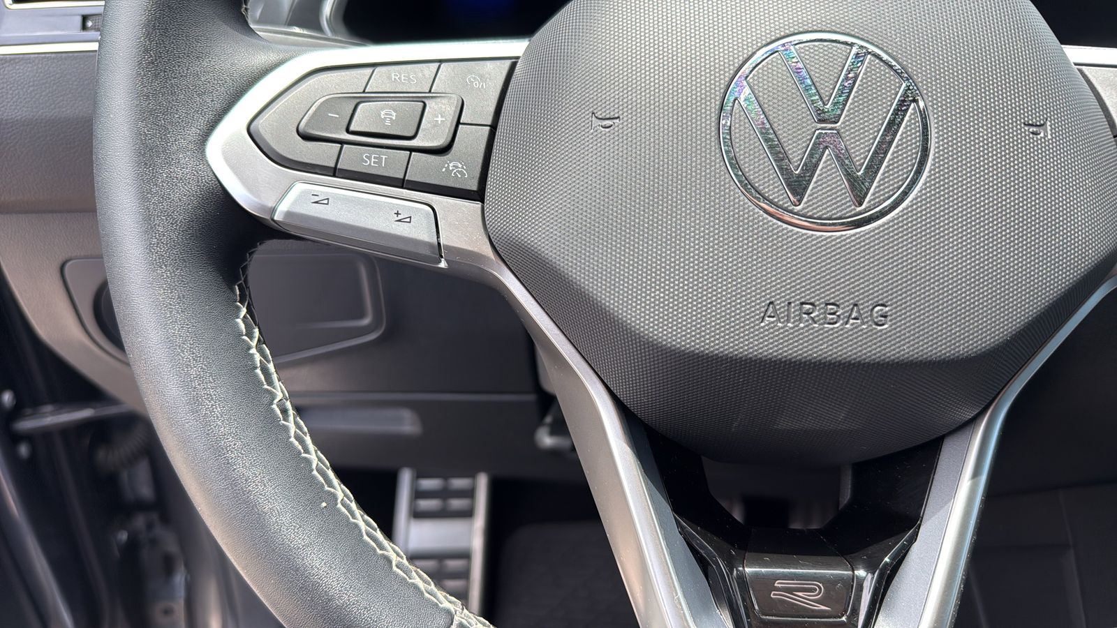 Used Car 2023 Volkswagen Tiguan  2.0t Se R-line Black For Sale Under $25,000 In Austin, Texas