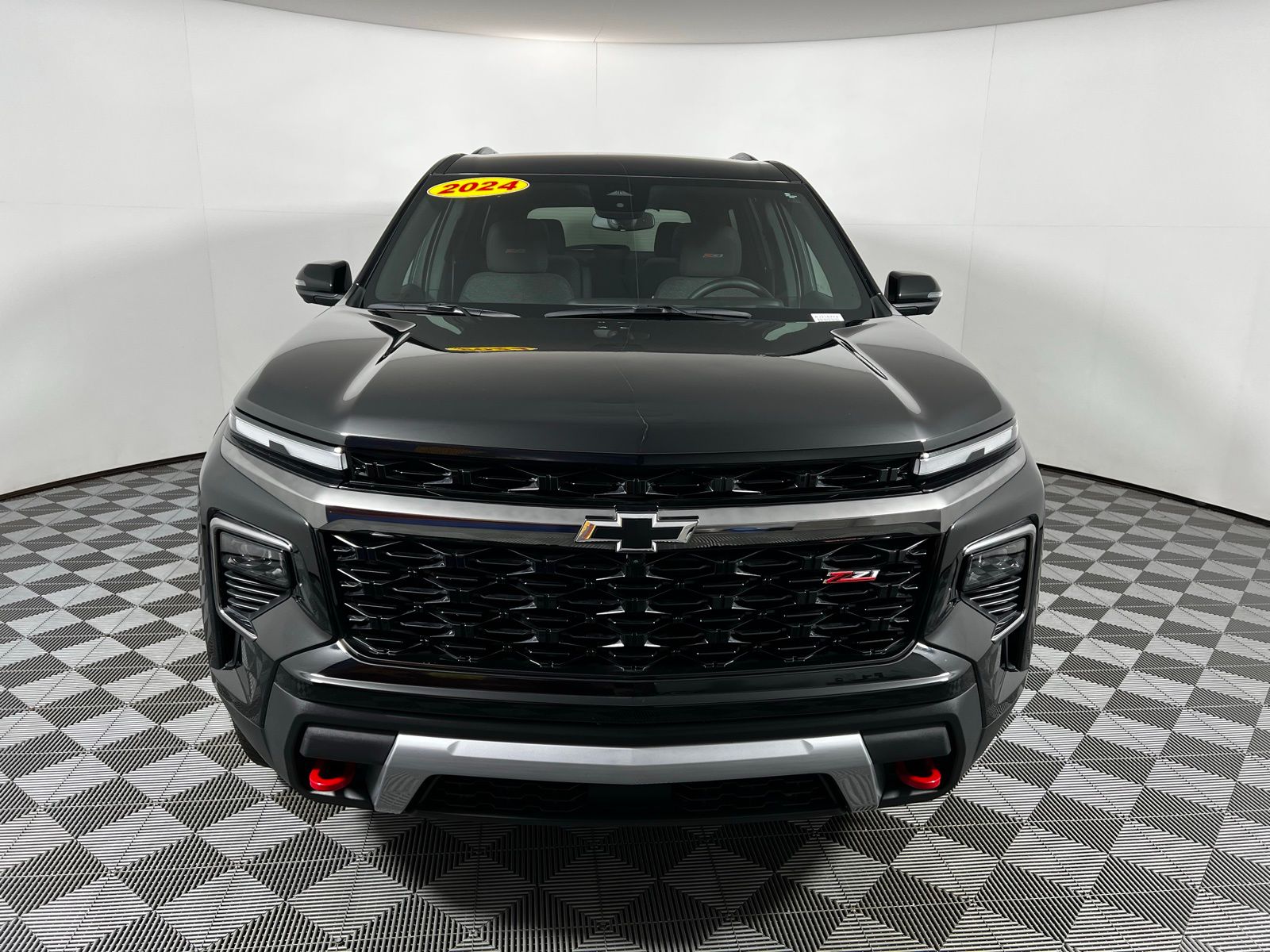 Thumbnail: 2024 Chevrolet Traverse - 2