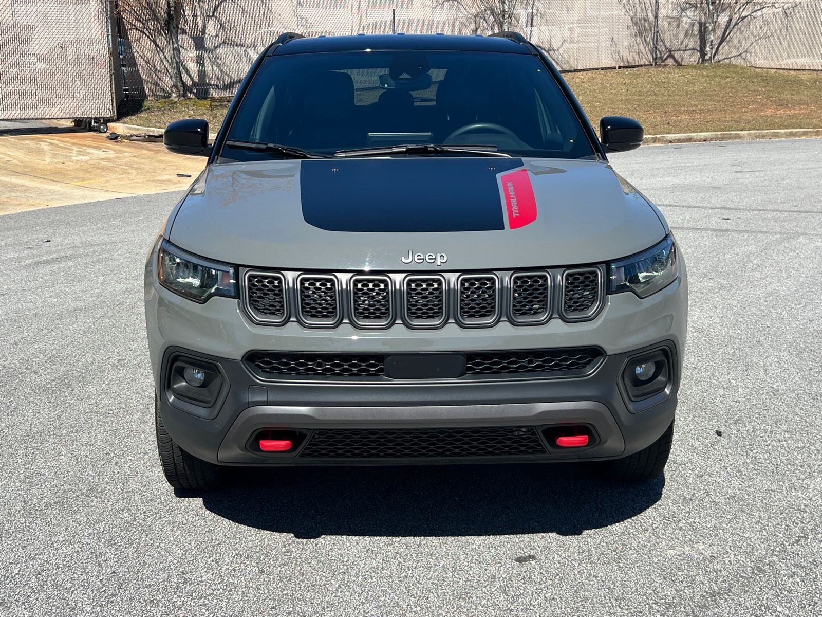 2024 Jeep Compass Trailhawk photo 2