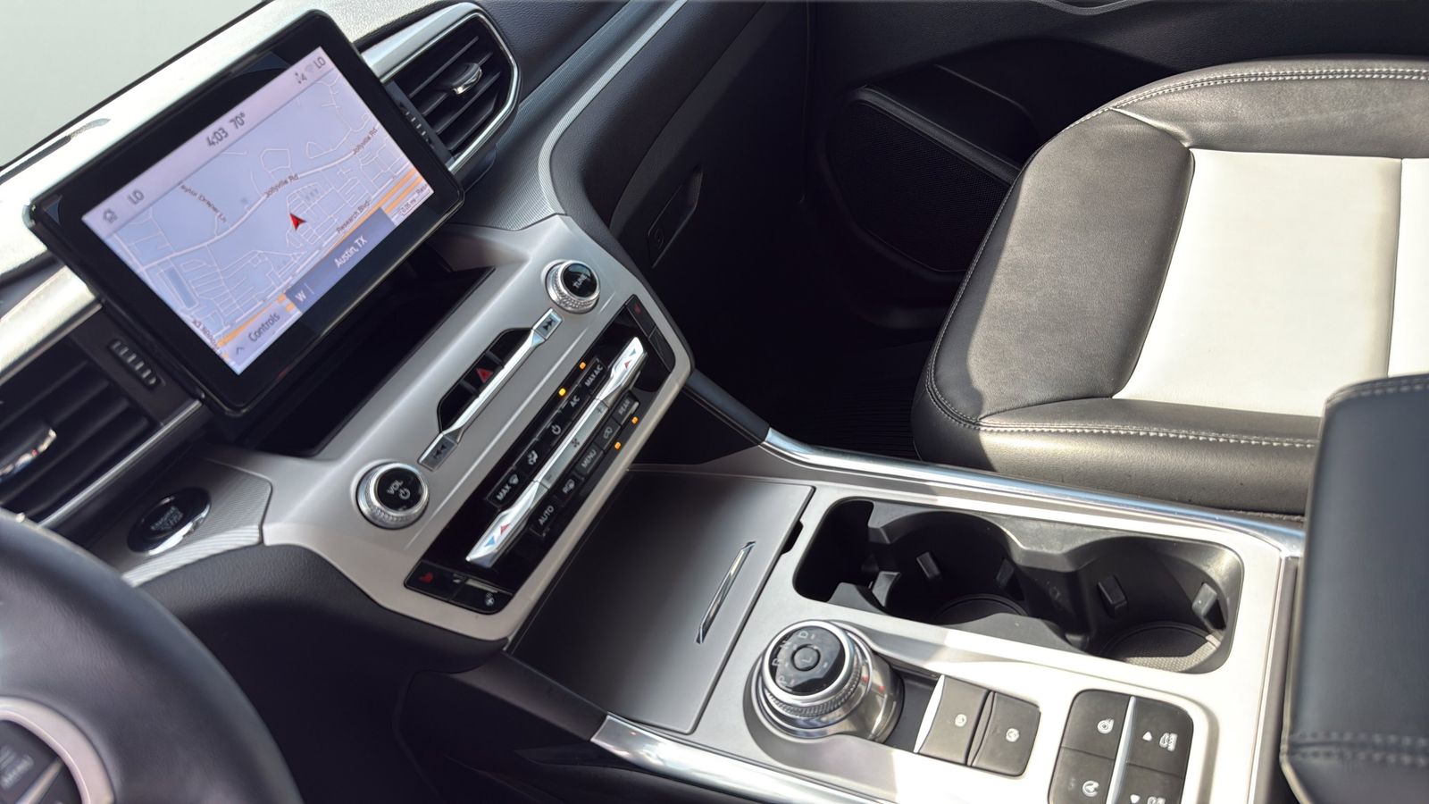 Used Car 2023 Ford Explorer  Xlt For Sale Under $35,000 In Austin, Texas