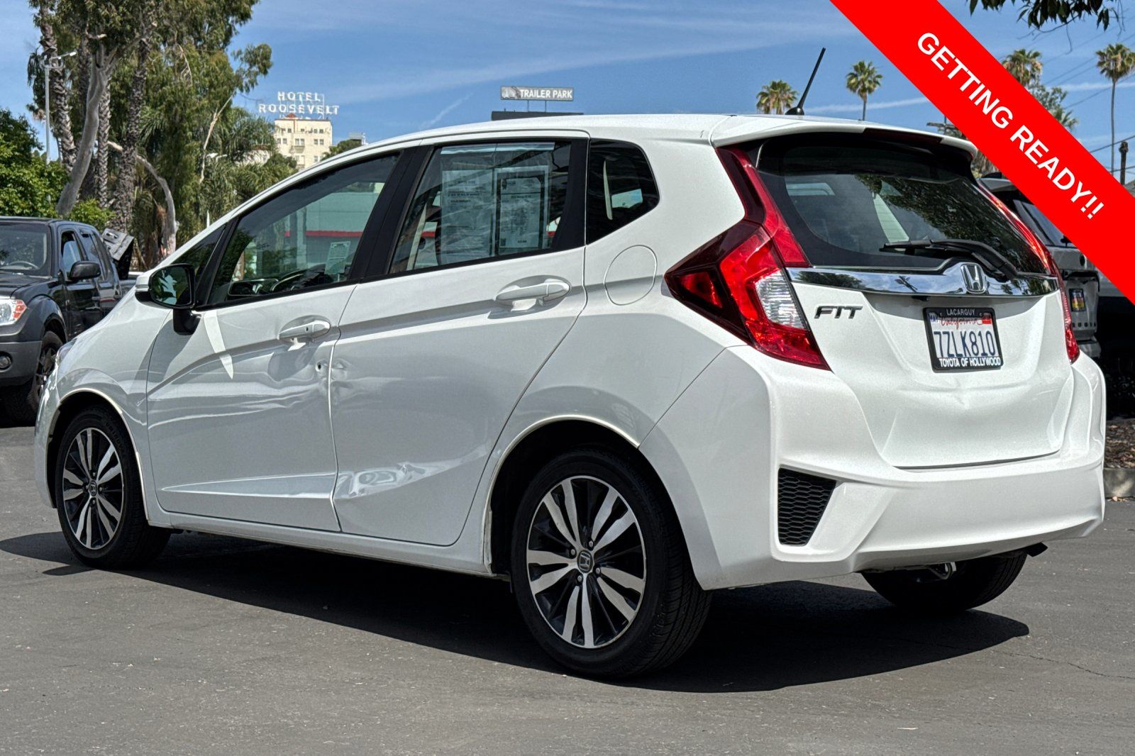 View vehicle photo 6