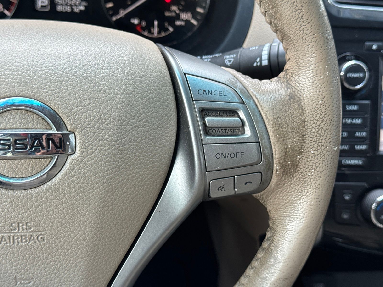 Used 2015 Pearl White Nissan 2.5 SL image 19