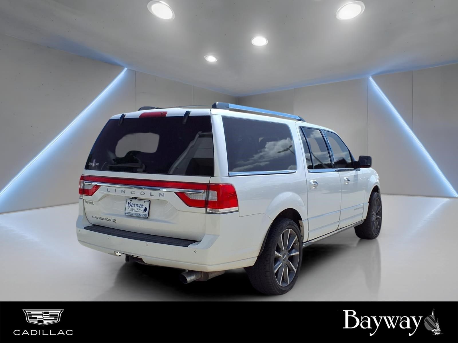 2017 Lincoln Navigator L Reserve - 1