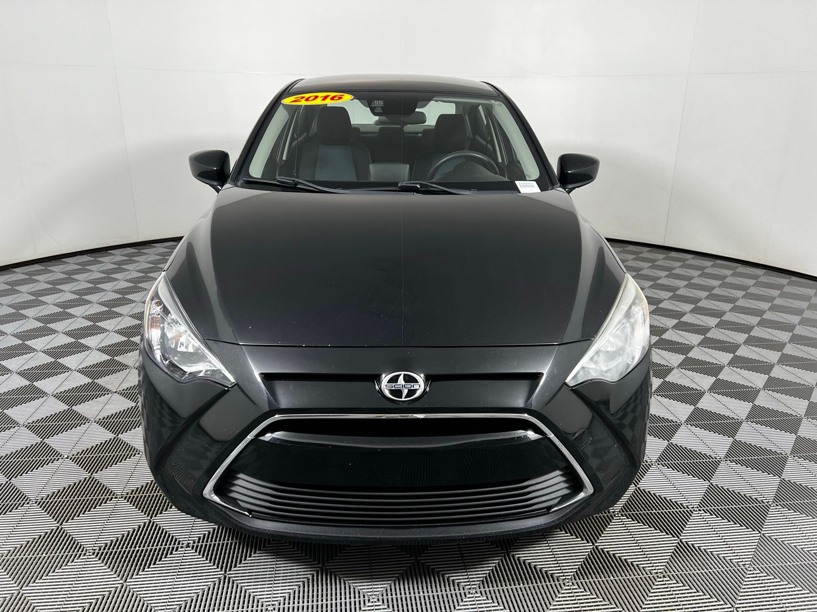 2016 Scion iA Base 2