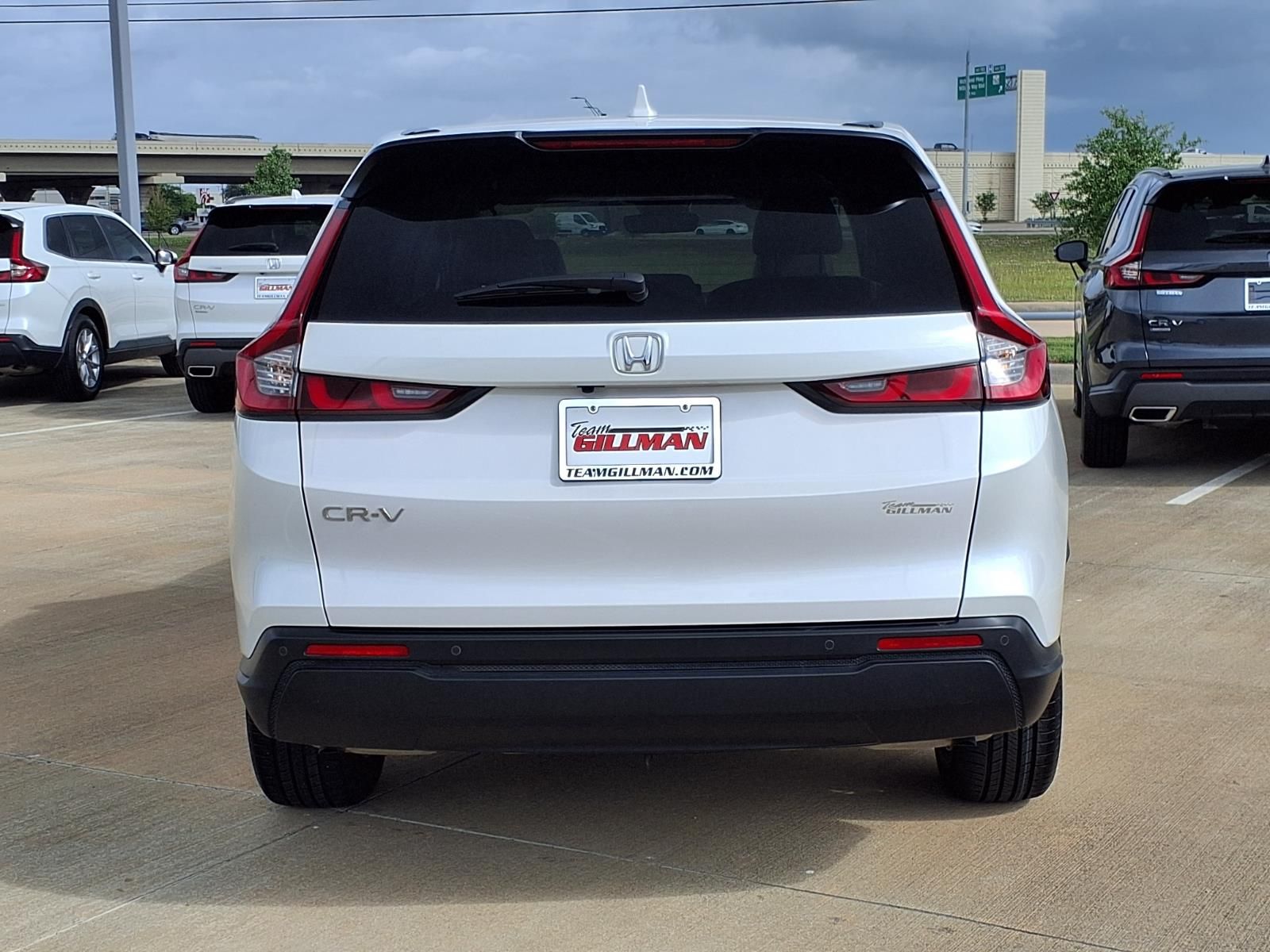 View vehicle photo 6