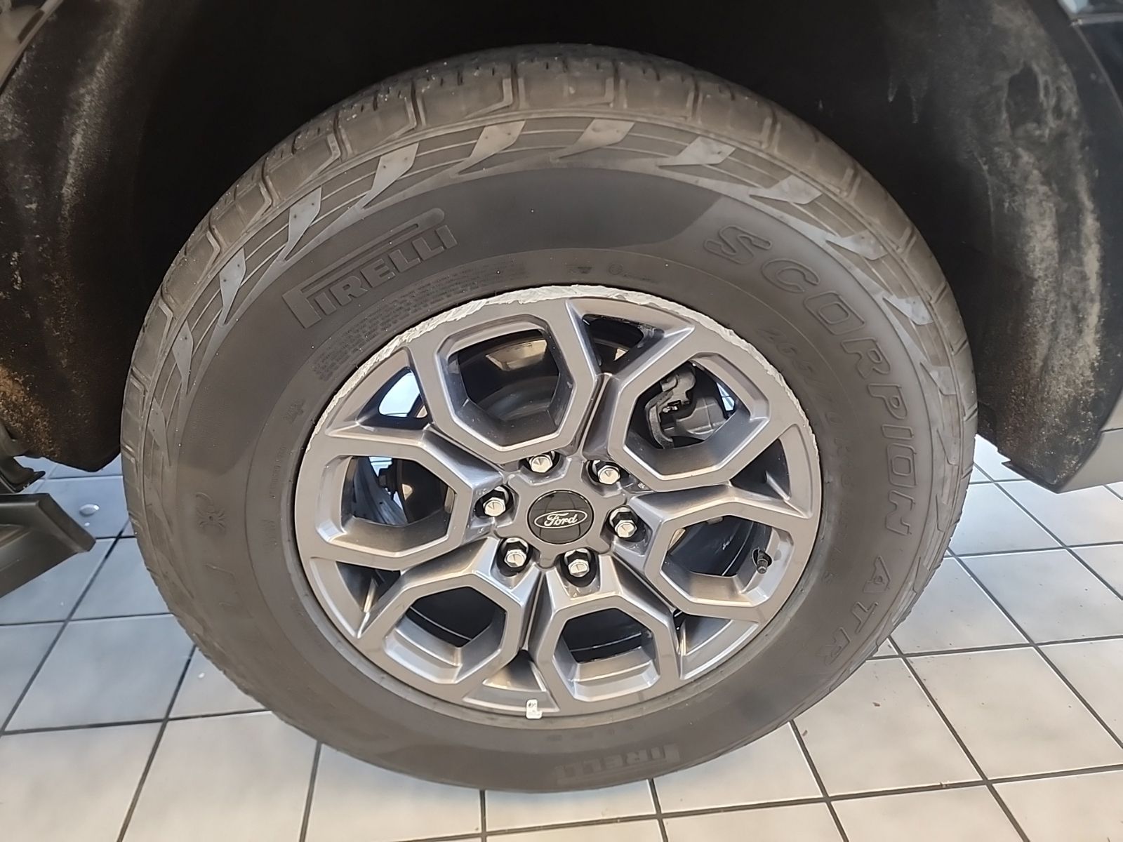 Certified Used 2025 Agate Black Metallic Ford Active image 24
