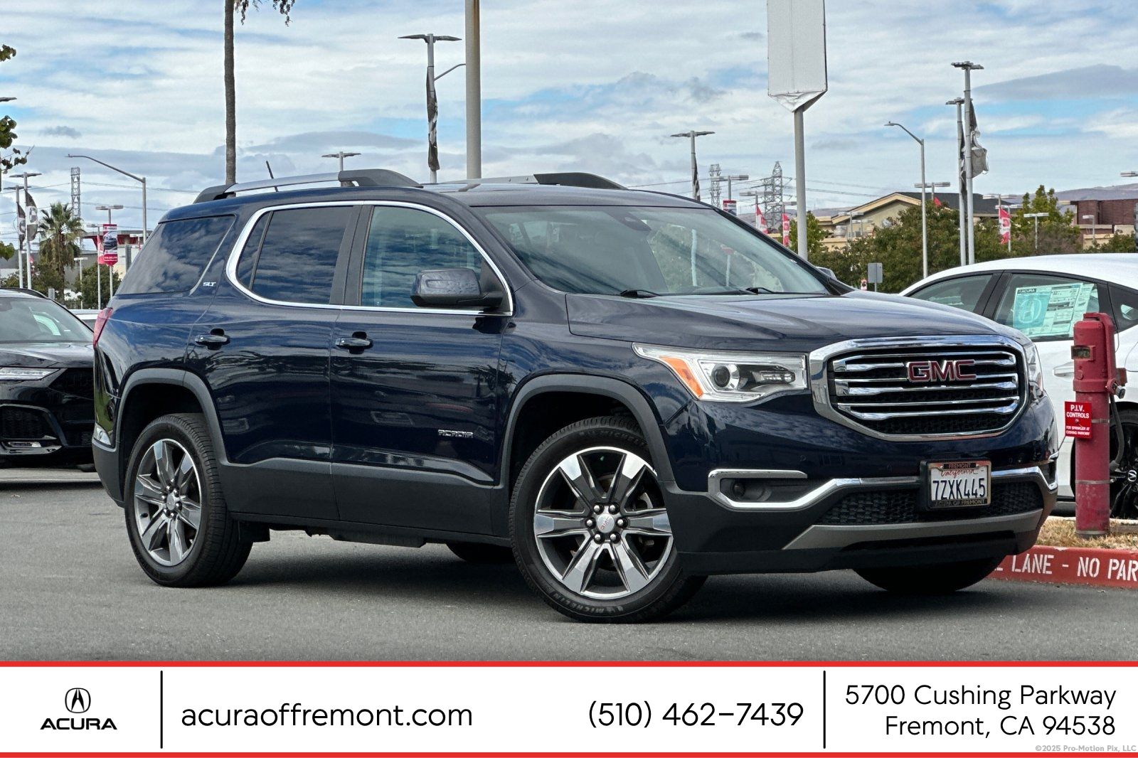 2017 GMC Acadia Azul (Dark Sapphire Blue Metallic) SUV/Crossover Tracción delantera 6 velocidades Automática
