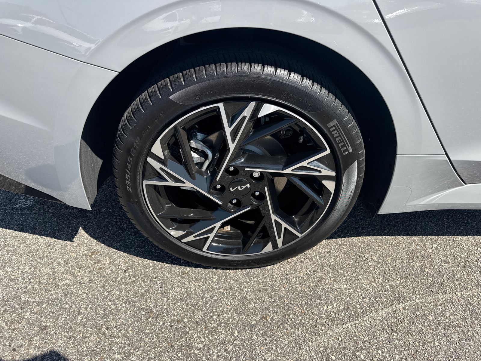 2025 Kia K5 GT-Line - Photo 17