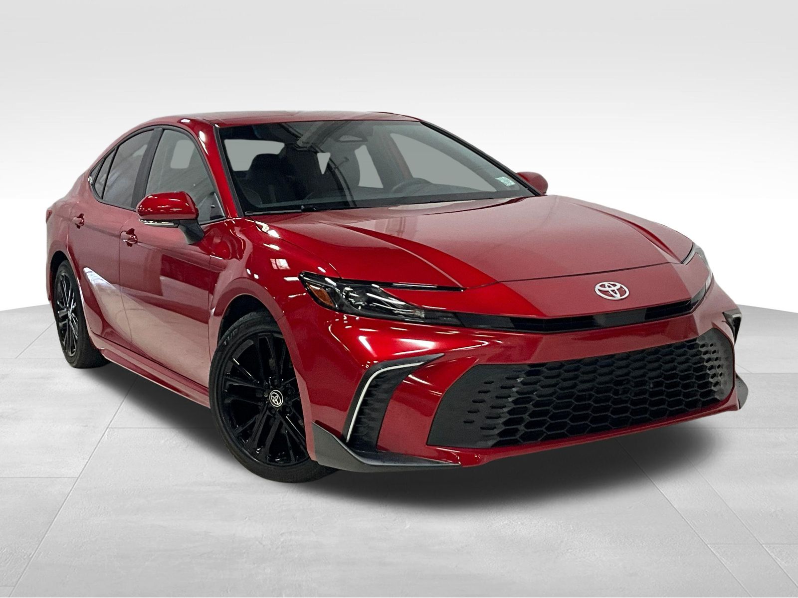  2025 Toyota Camry SE FWD   