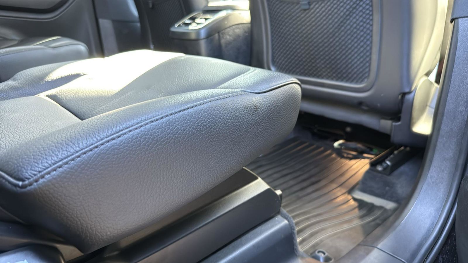 Used Car 2021 Volvo Xc90  T6 Momentum For Sale Under $30,000 In Austin, Texas