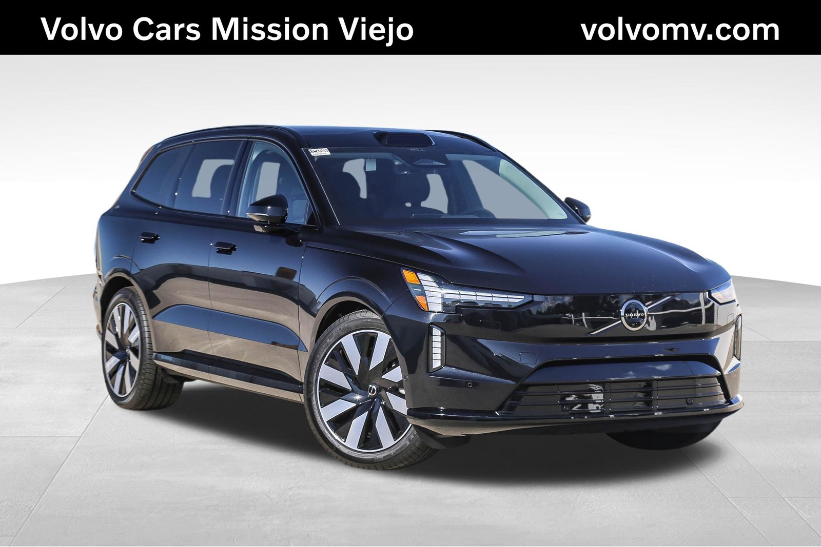 Onyx Black Metallic 2025 Volvo EX90 Twin Performance Ultra 7-Passenger eAWD SUV / Crossover All-Wheel Drive 1-Speed Automatic