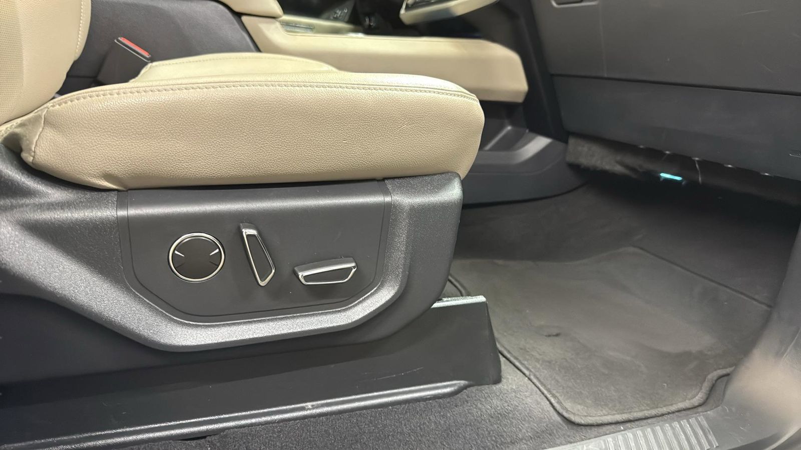 Used Car 2024 Ford Expedition Max  Limited For Sale Under $60,000 In Austin, Texas