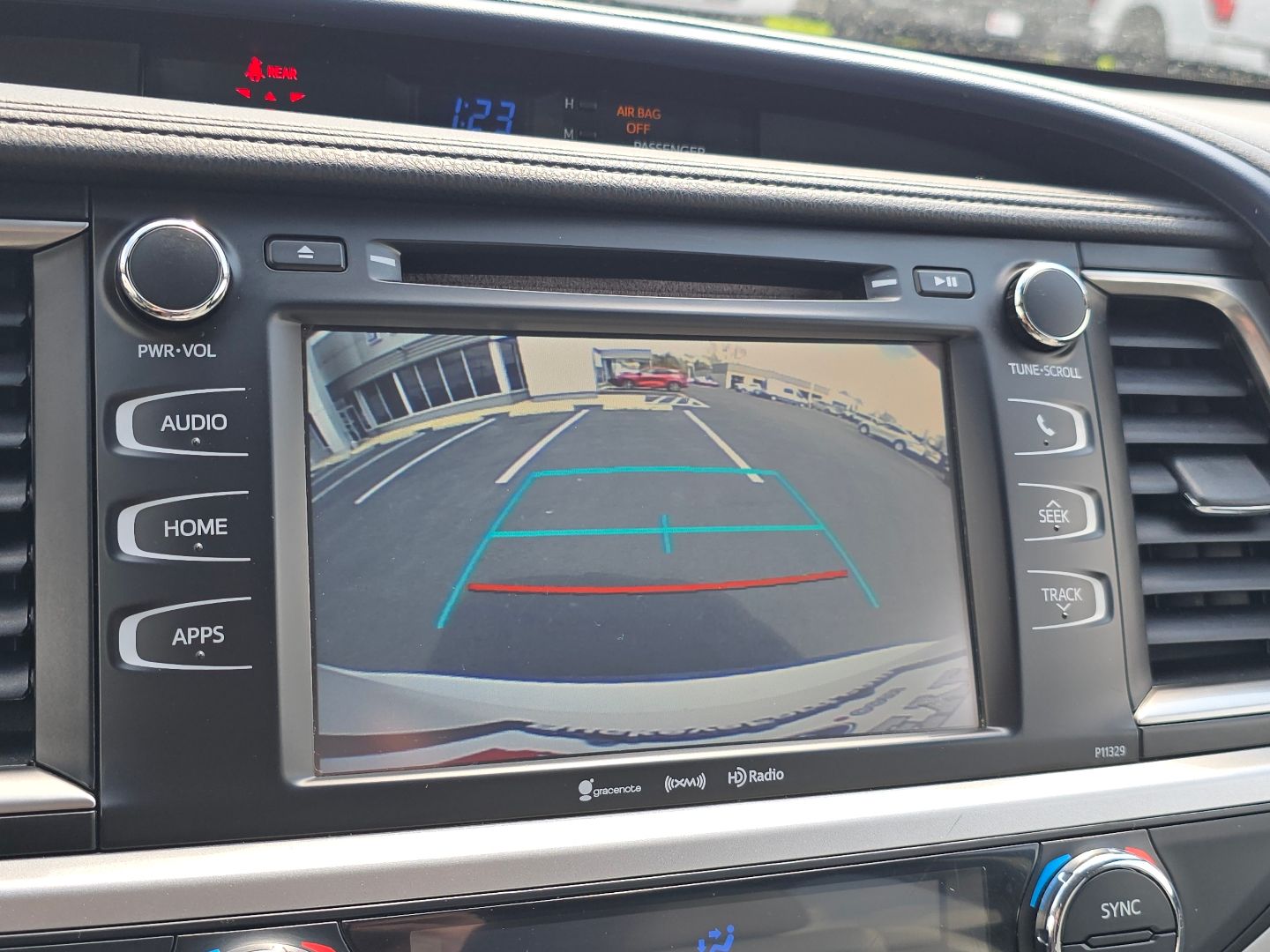 View vehicle photo 3