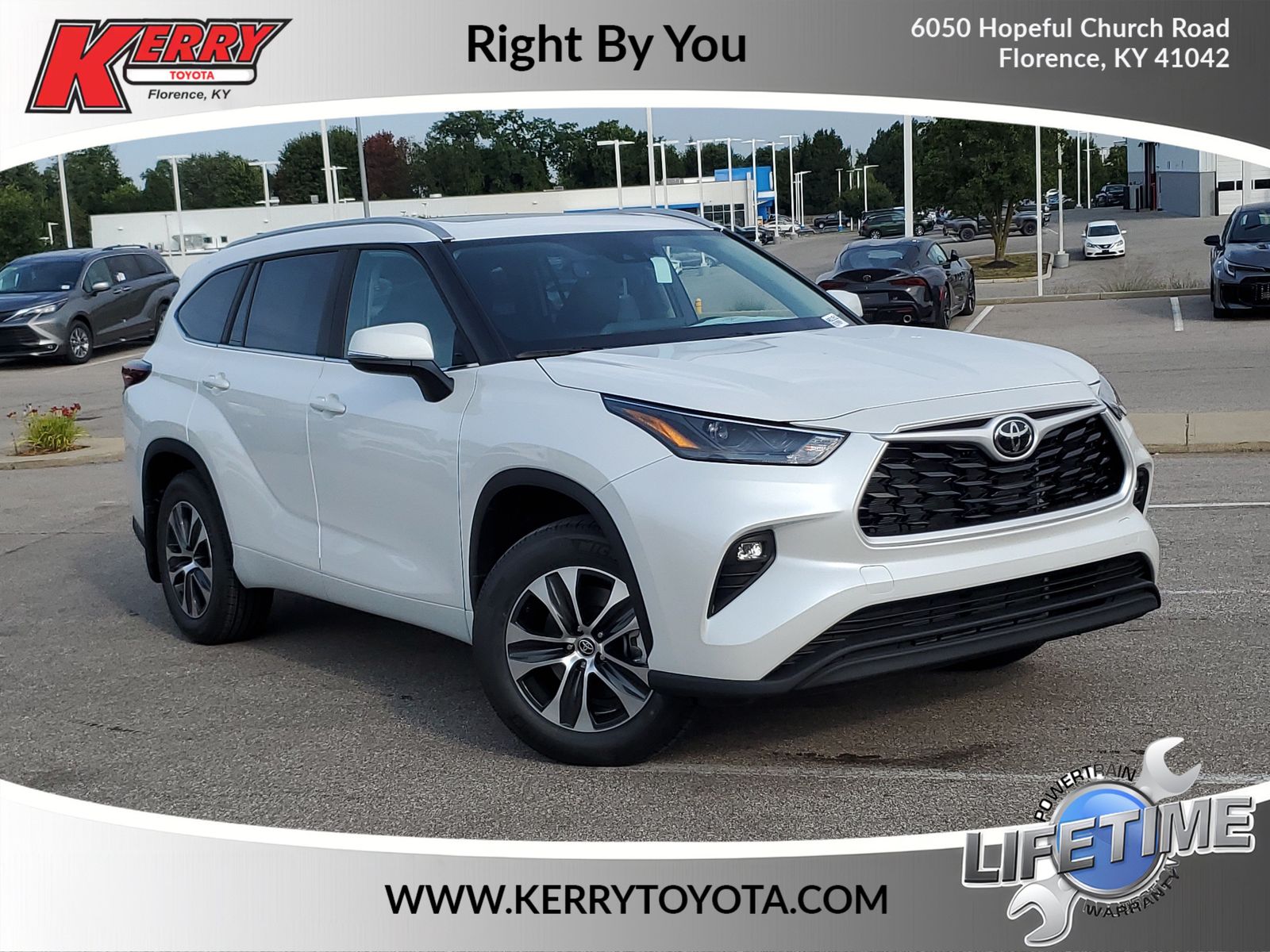 White (Wind Chill Pearl) 2026 Toyota Highlander SUV / Crossover All-Wheel Drive 8-Speed Automatic