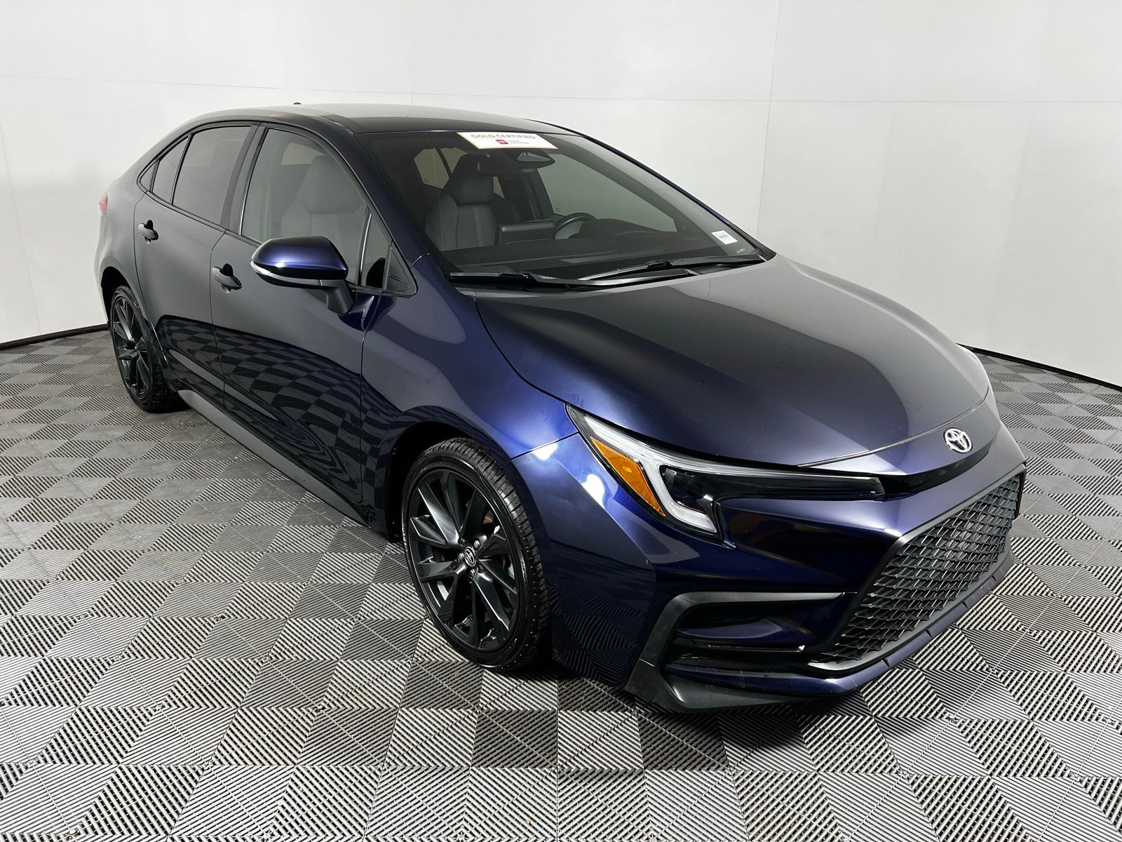 Thumbnail: 2024 Toyota Corolla - 3