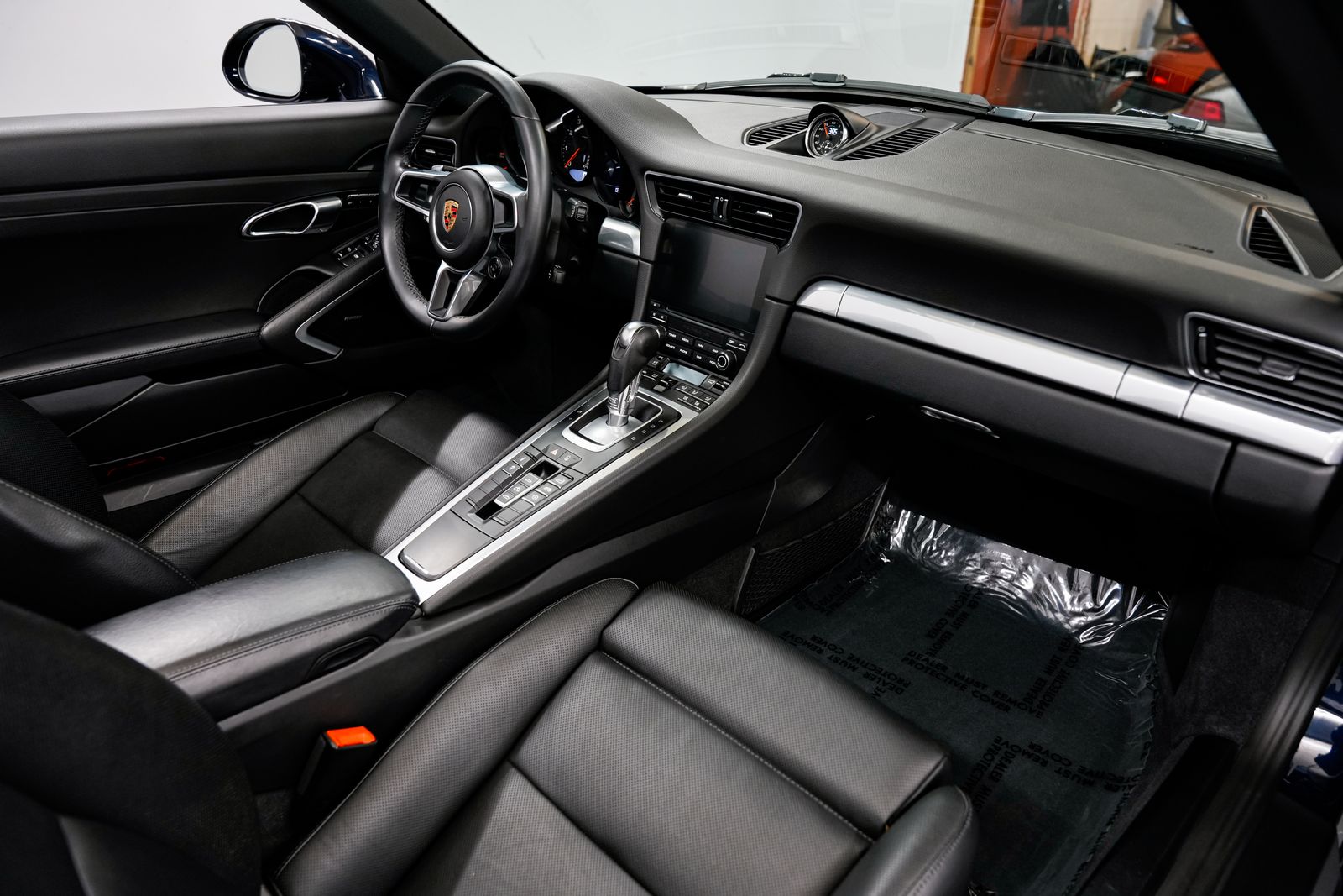 2017 Porsche 911 Carrera — photo 27