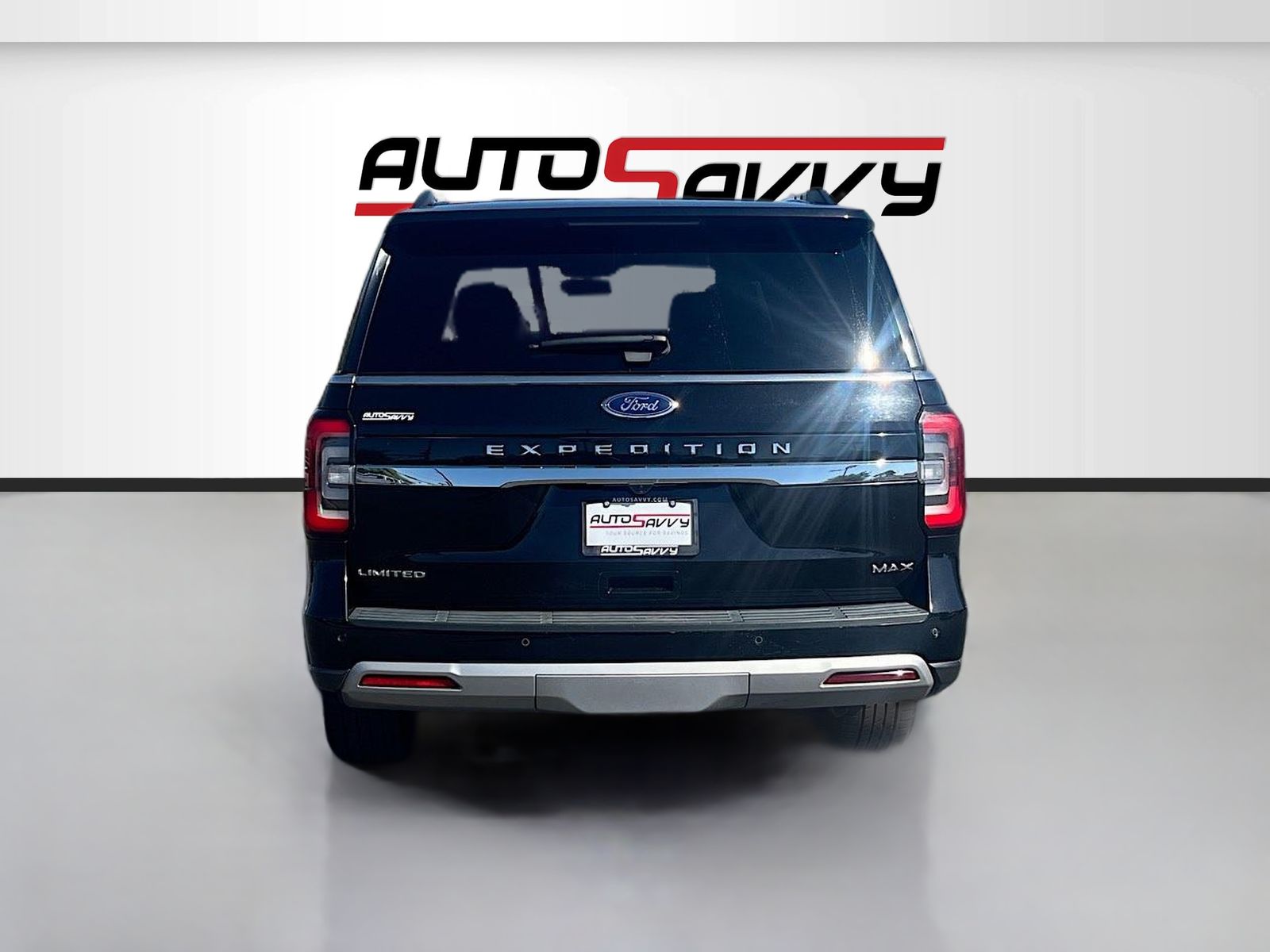 Used 2024 Black Ford Limited image 6